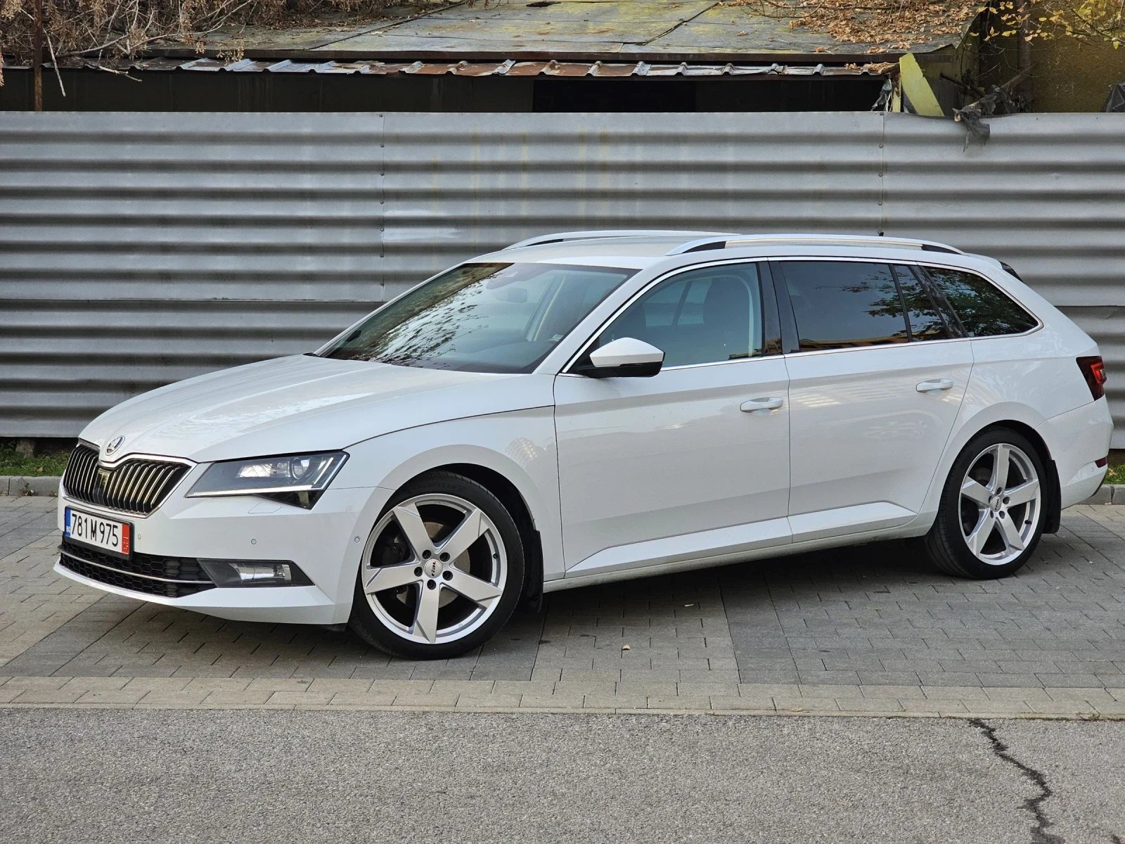 Skoda Superb 2.0tdi, 190., DSG 6., CANTON, KESSY,  | Mobile.bg   2