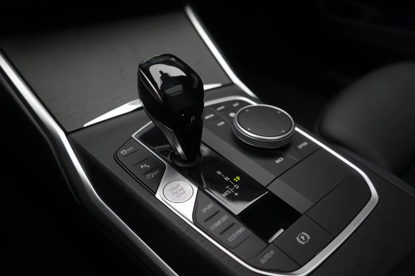 BMW 330 d/256HP/TOURING/M-SPORT/PANO/H&K/NAVI/CPLAY/571g | Mobile.bg   11