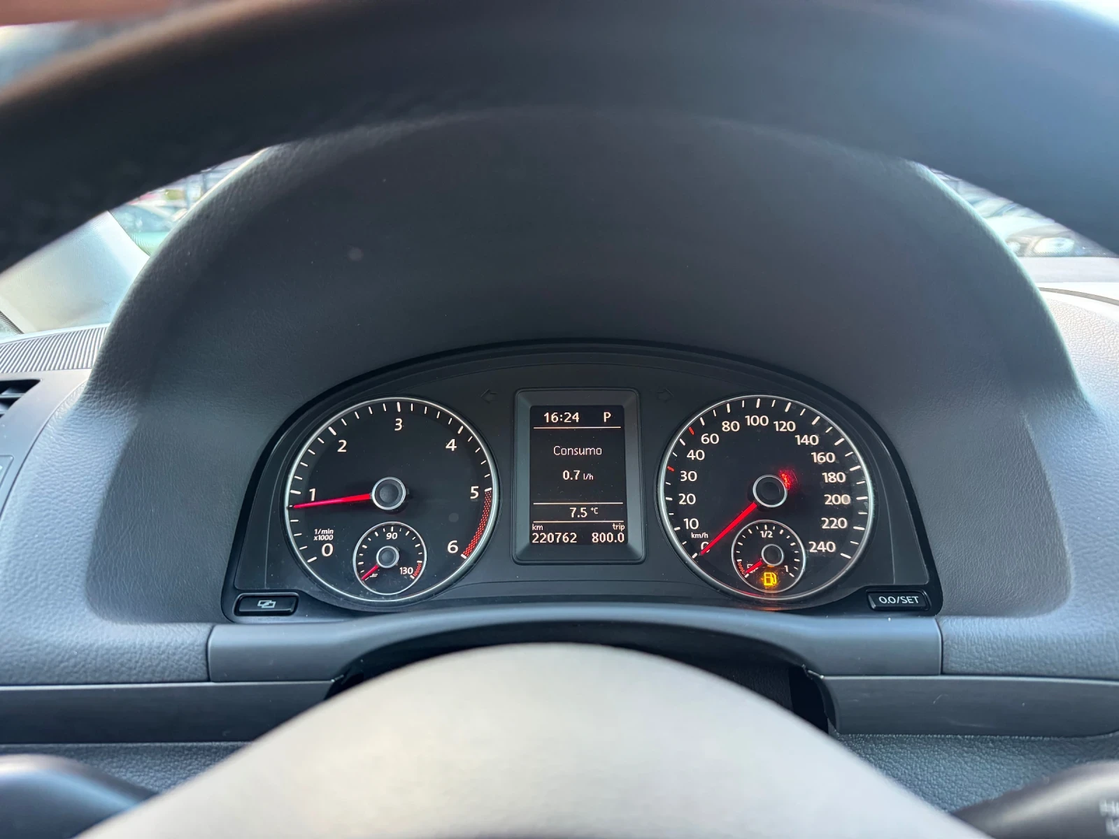 VW Touran 1.6TDI-���������- | Mobile.bg � ����������� 14