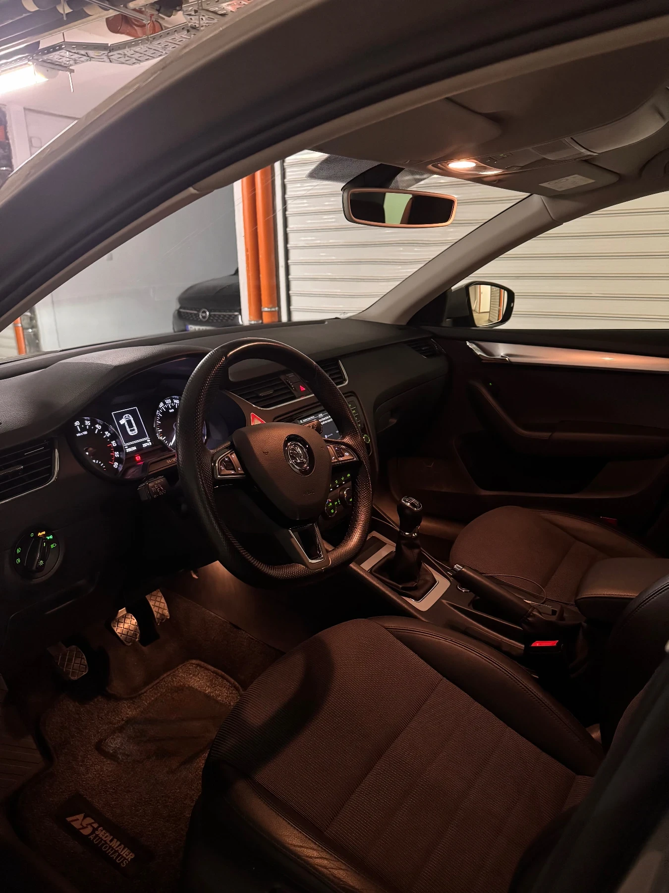 Skoda Octavia 2.0 TDI Elegance | Mobile.bg � ����������� 8