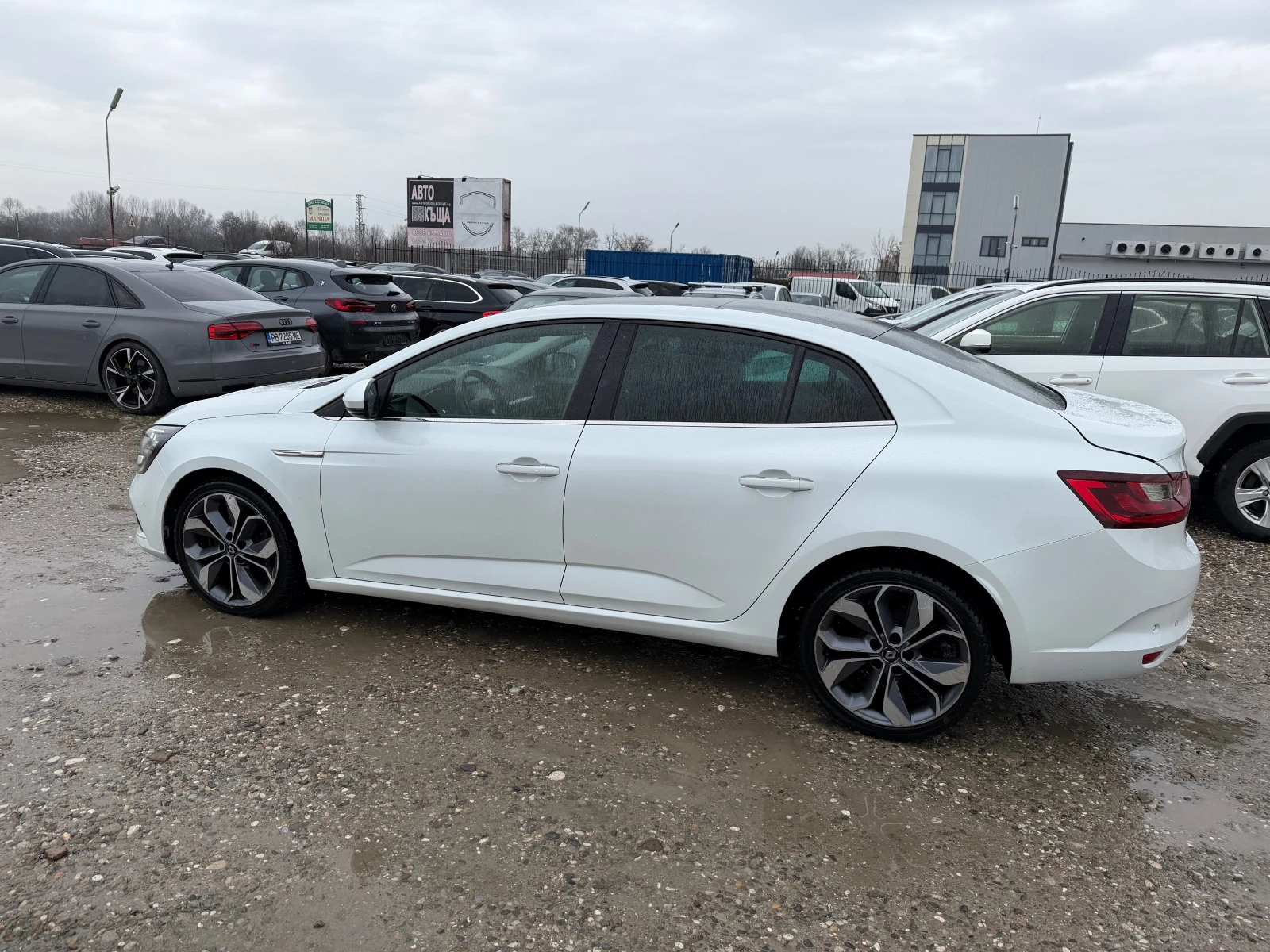 Renault Megane 1.6 DCI - изображение 8