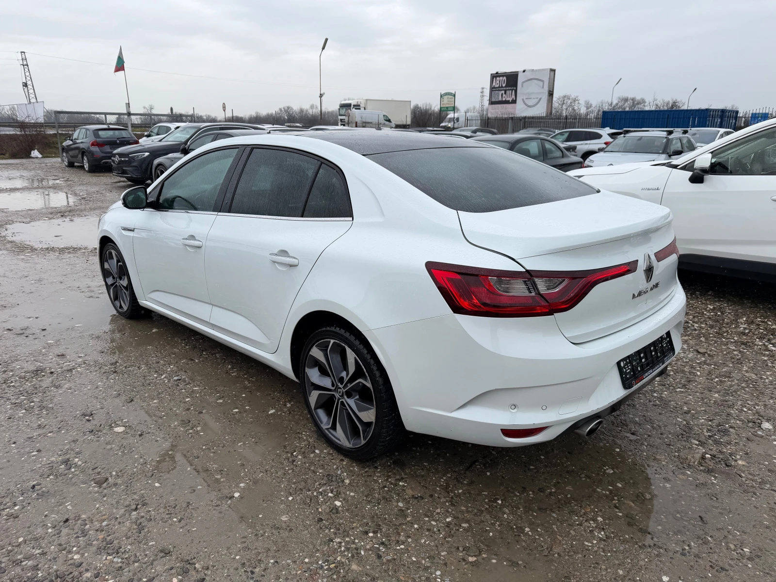 Renault Megane 1.6 DCI - изображение 7