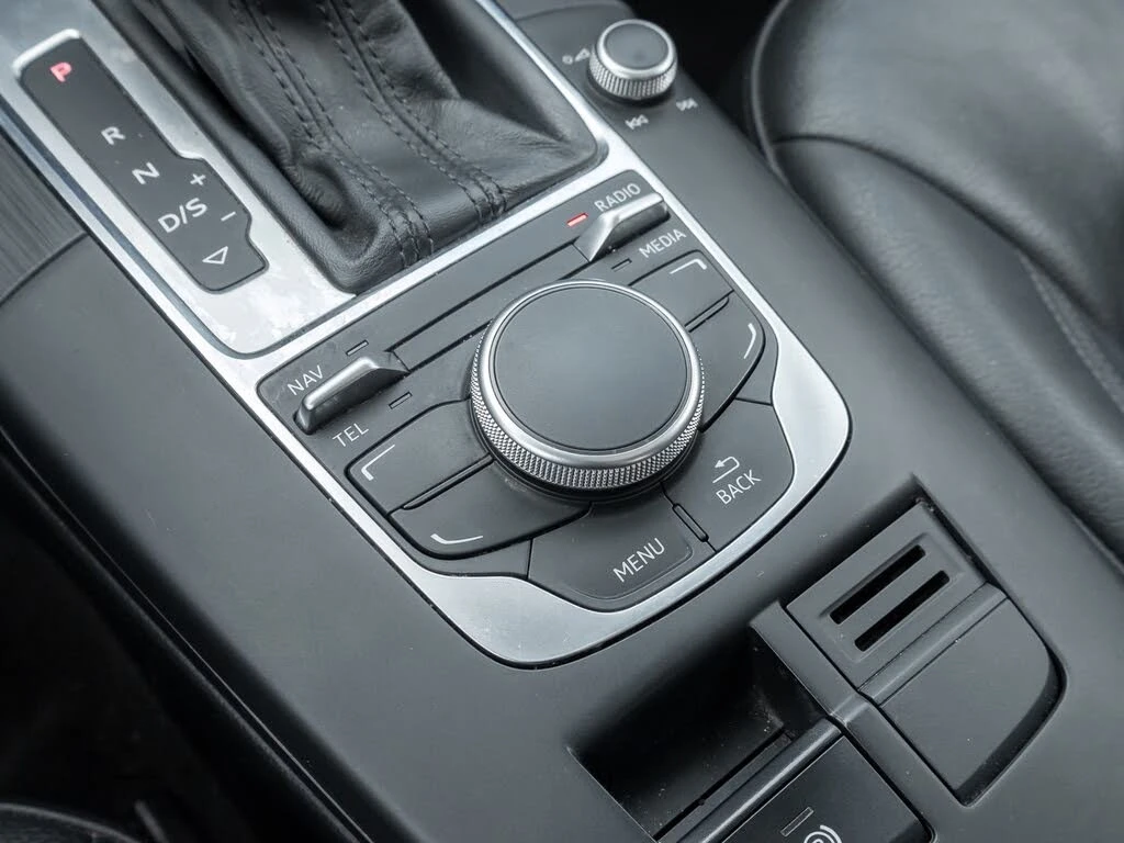 Audi S3 2.0T quattro Progressiv* АвтоКредит* (Цена до БГ) , снимка 13 - Автомобили и джипове - 53974820