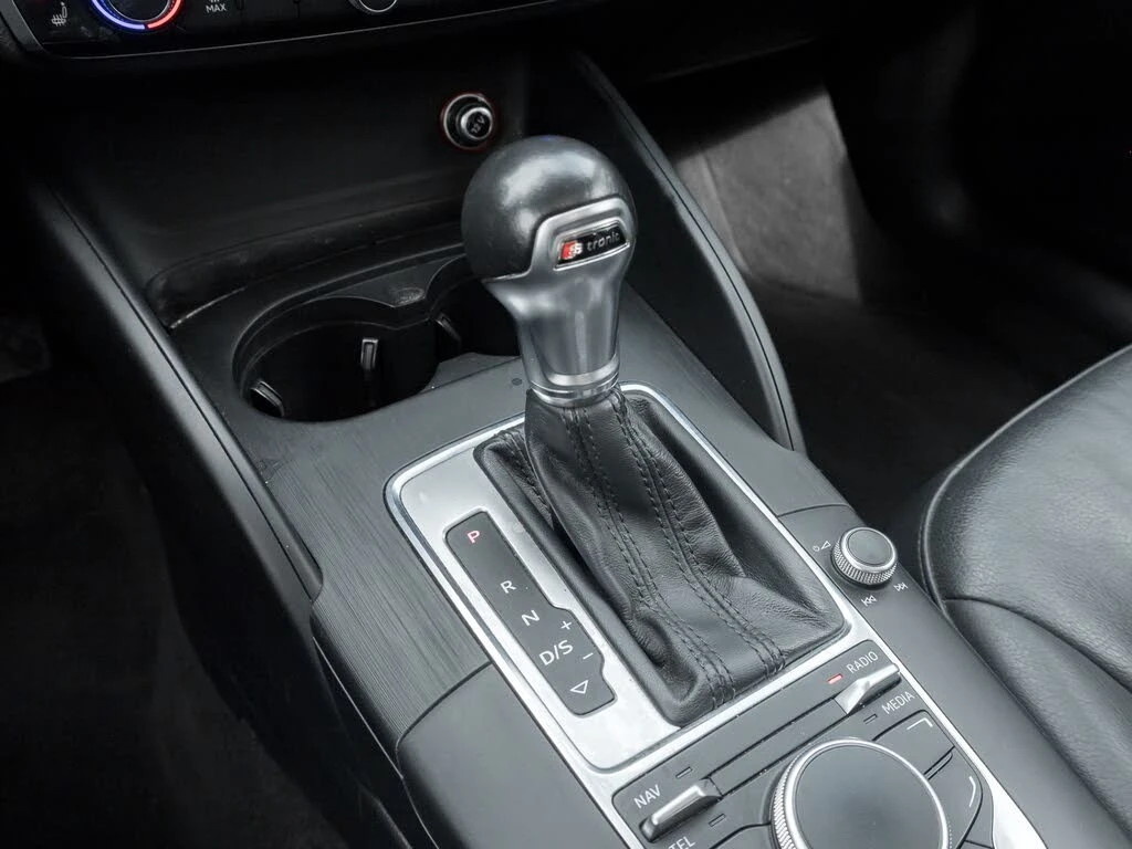 Audi S3 2.0T quattro Progressiv* АвтоКредит* (Цена до БГ) , снимка 12 - Автомобили и джипове - 53974820