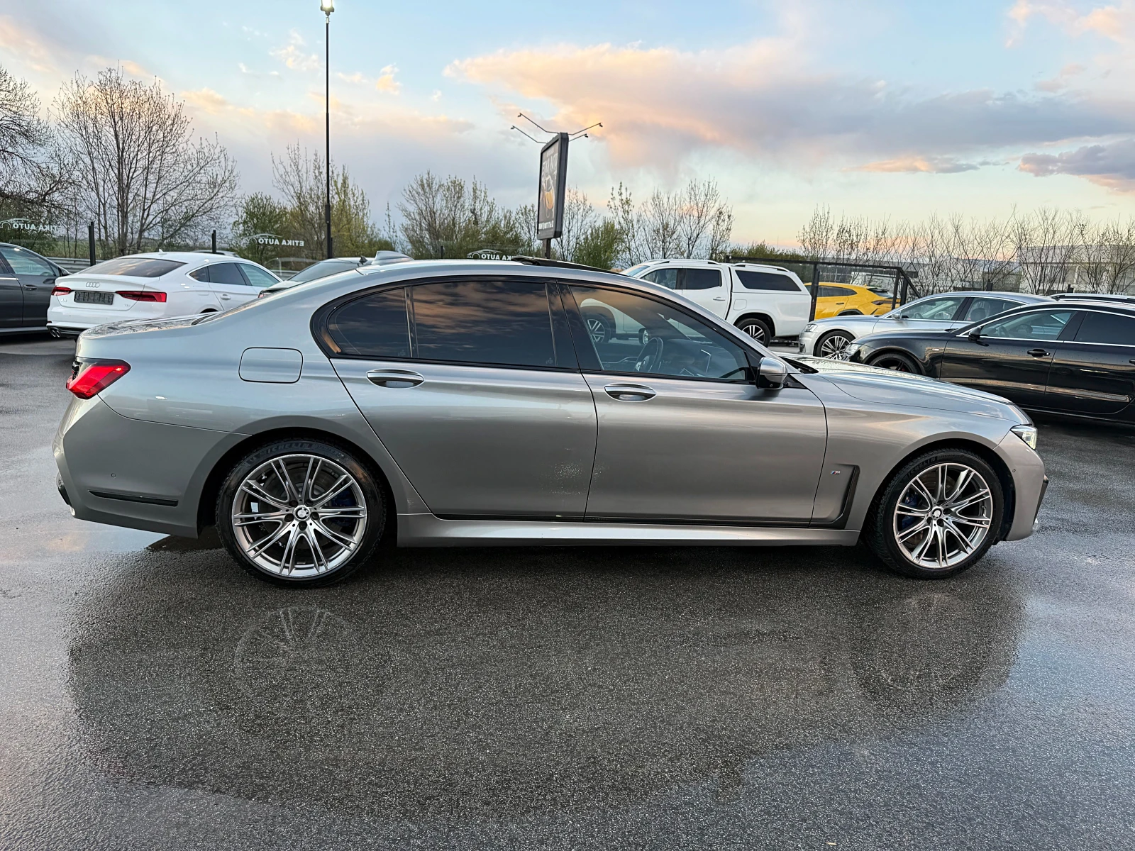 BMW 730 FACE-xDrive-Distronik-Hesd Up-Vakum-360Kameri-FULL, снимка 6 - Автомобили и джипове - 54181154