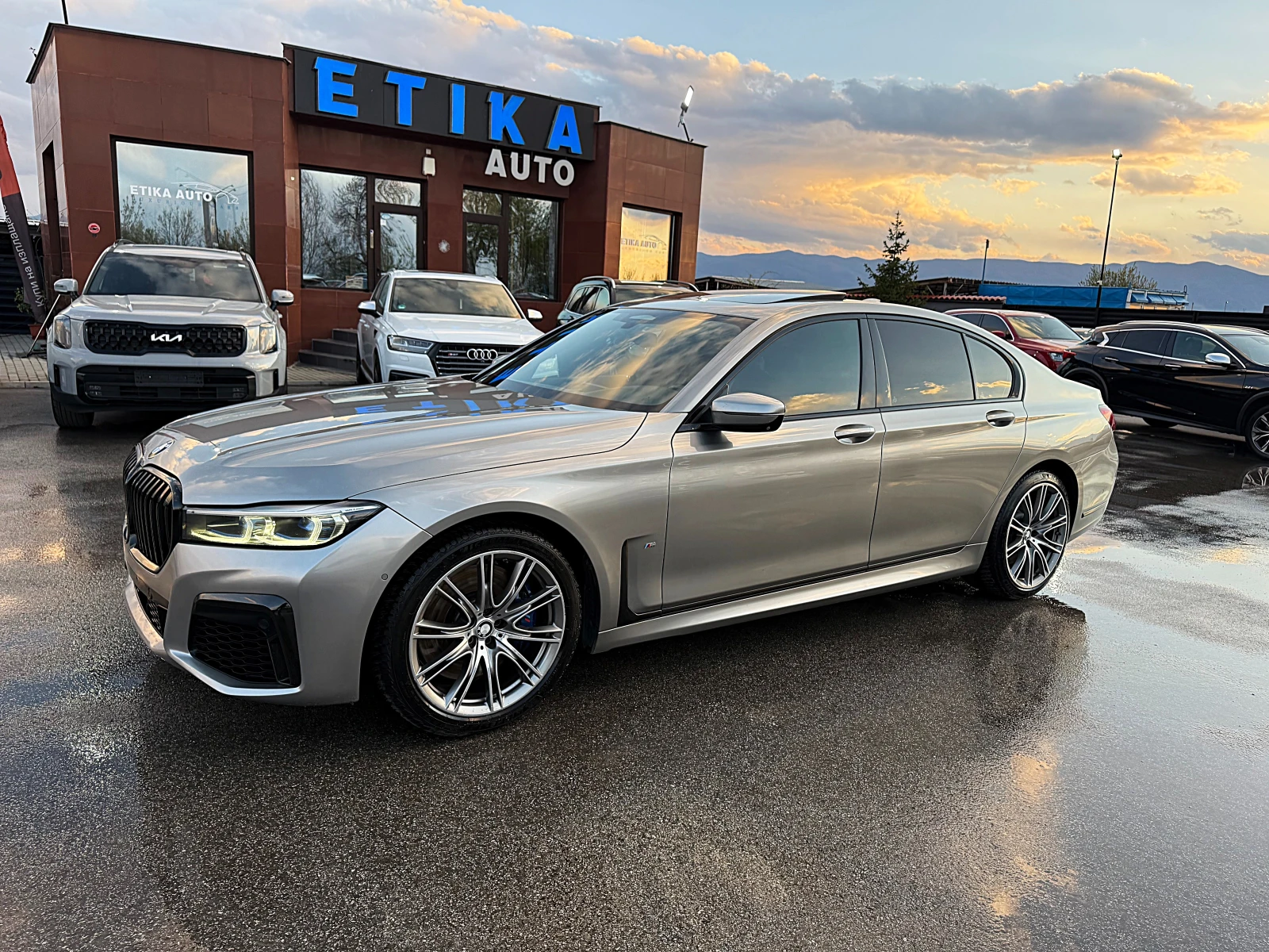 BMW 730 FACE-xDrive-Distronik-Hesd Up-Vakum-360Kameri-FULL, снимка 3 - Автомобили и джипове - 54181154