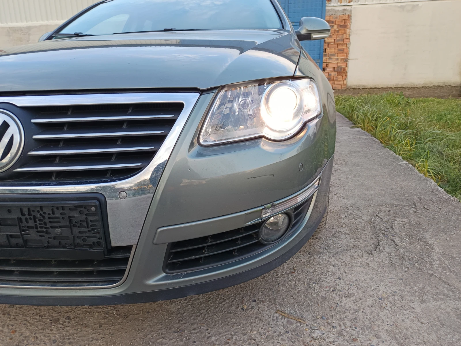 VW Passat 2.0 TDI BMP 4x4, снимка 4 - Автомобили и джипове - 54314588