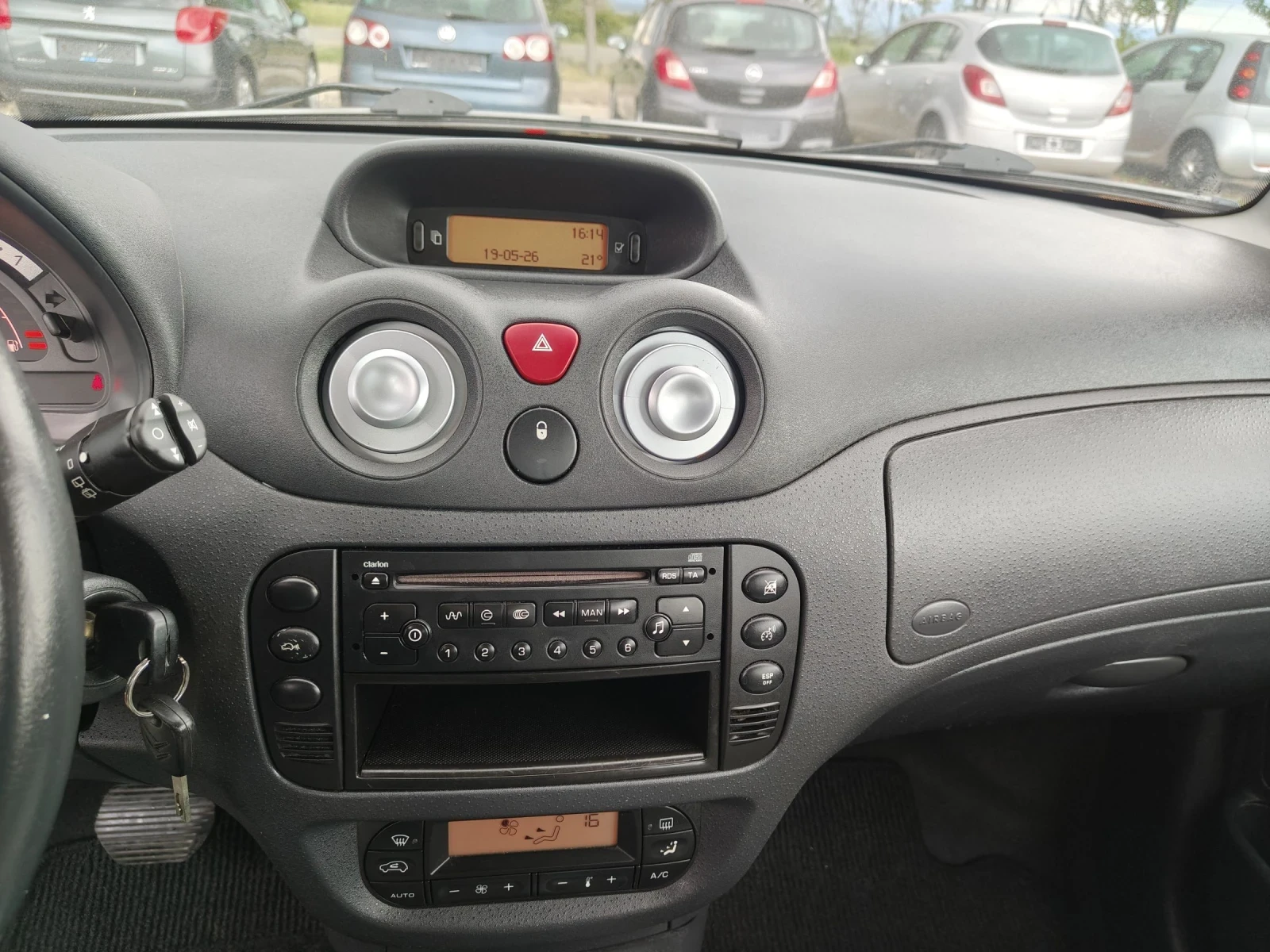 Citroen C3 1.6i automatic 110 Хил.км, снимка 14 - Автомобили и джипове - 54609296
