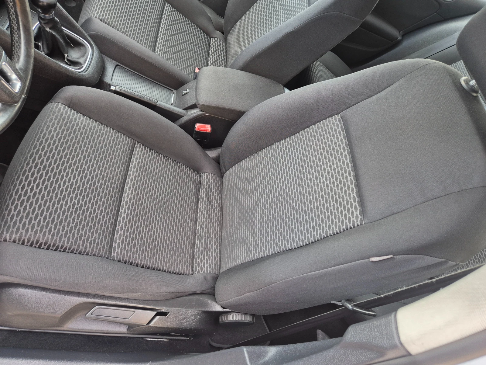 VW Golf 1.6TDI 105К.С. ITALY, снимка 15 - Автомобили и джипове - 54767007