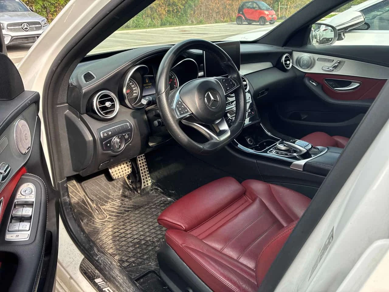Mercedes-Benz C 43 AMG 4MATIC * ГЛАВНО ПРЕДСТАВИТЕЛСТВО НА MERCEDES* , снимка 7 - Автомобили и джипове - 54847125
