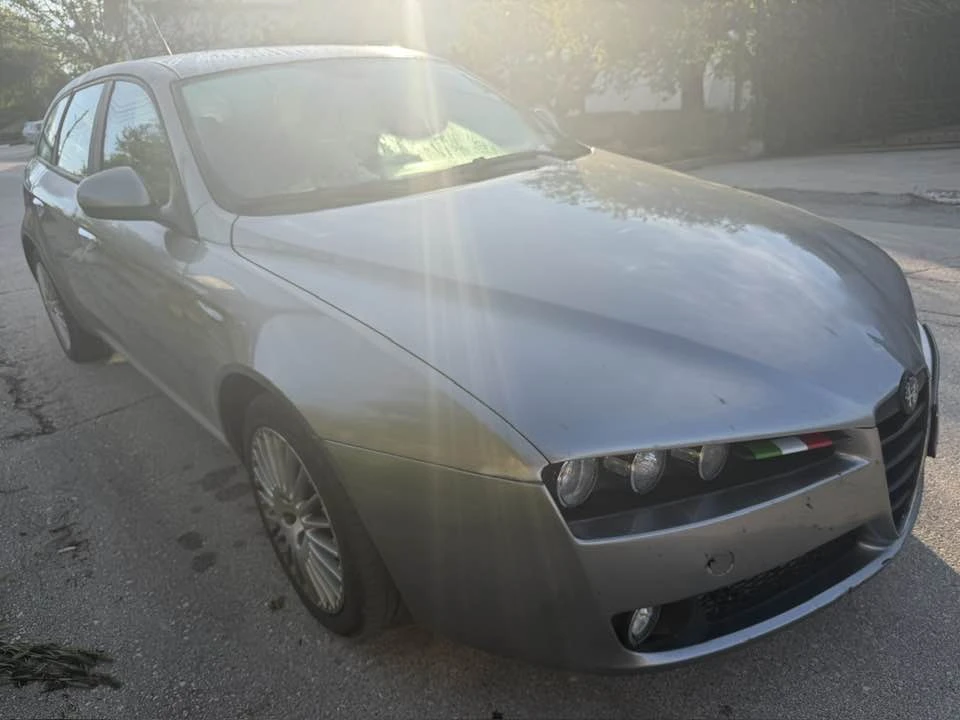 Alfa Romeo 159 sportwagon 1.9 147, снимка 11 - Автомобили и джипове - 54848196