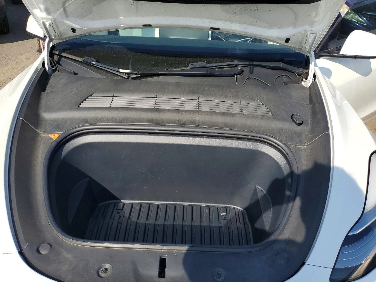 Tesla Model Y Long Range Dual Motor AWD, снимка 10 - Автомобили и джипове - 54980833