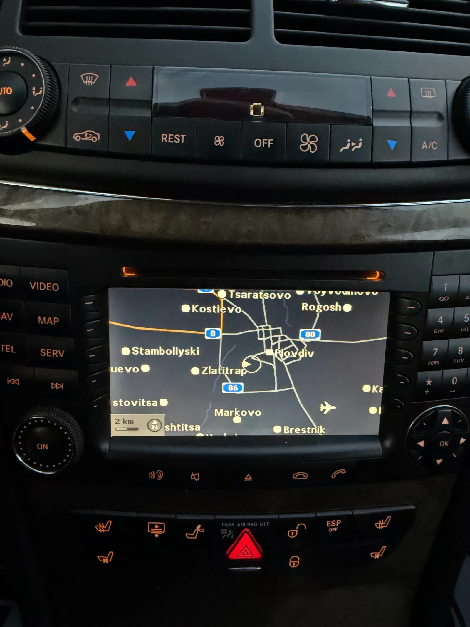 Mercedes-Benz E 350 4MATIC BRC ГАЗОВА, снимка 11 - Автомобили и джипове - 55126961