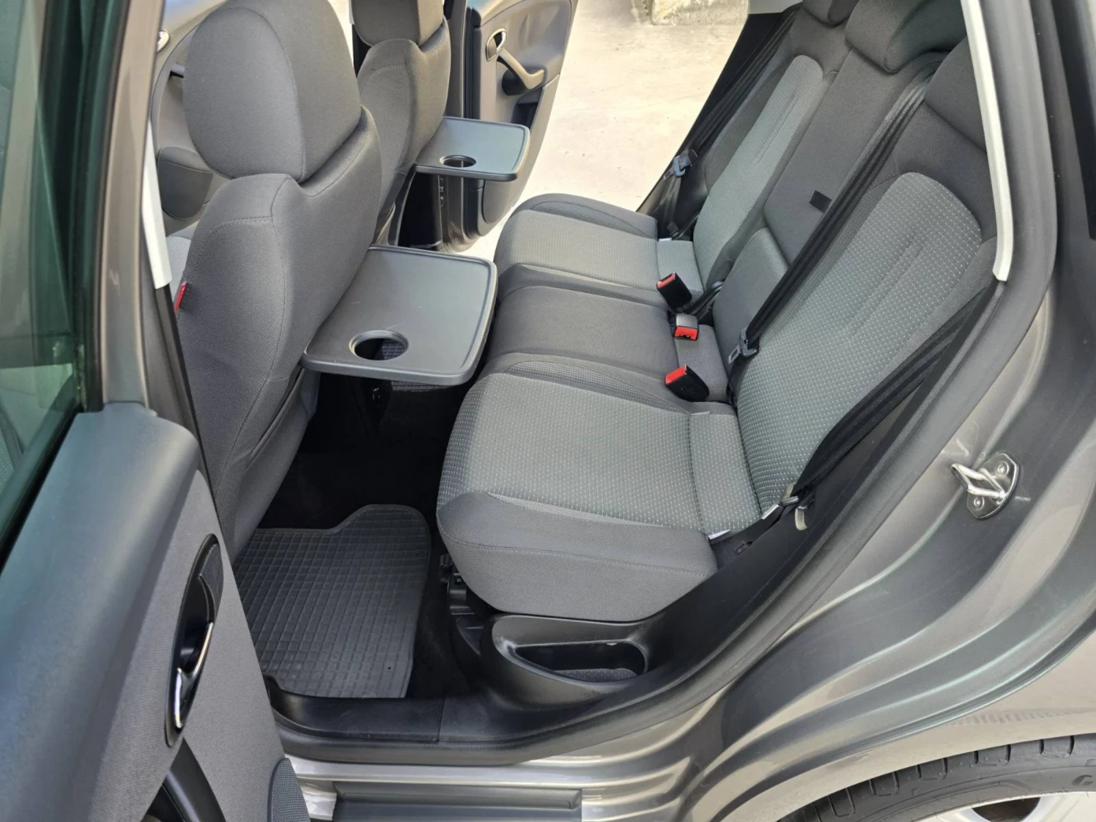 Seat Altea 1.9TDI XL XENON , снимка 15 - Автомобили и джипове - 55197140