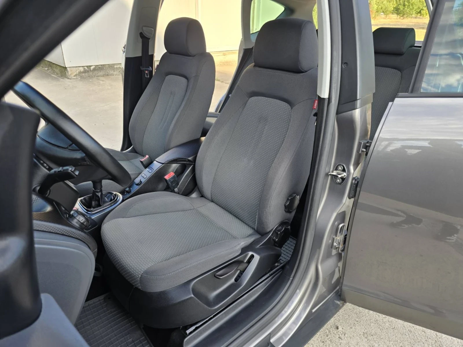 Seat Altea 1.9TDI XL XENON , снимка 9 - Автомобили и джипове - 55197140