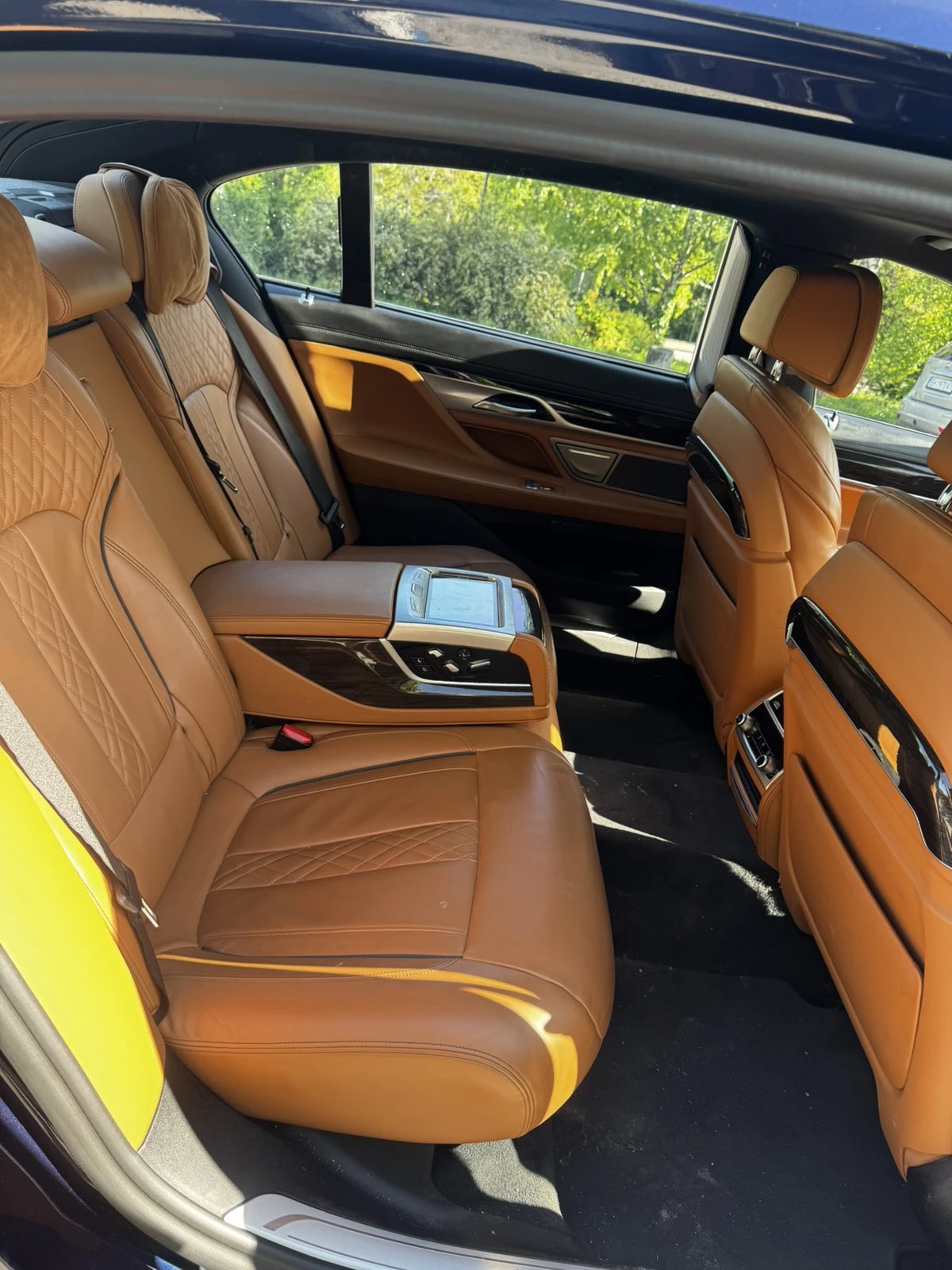 BMW 745 Le High Executive , снимка 10 - Автомобили и джипове - 55350334