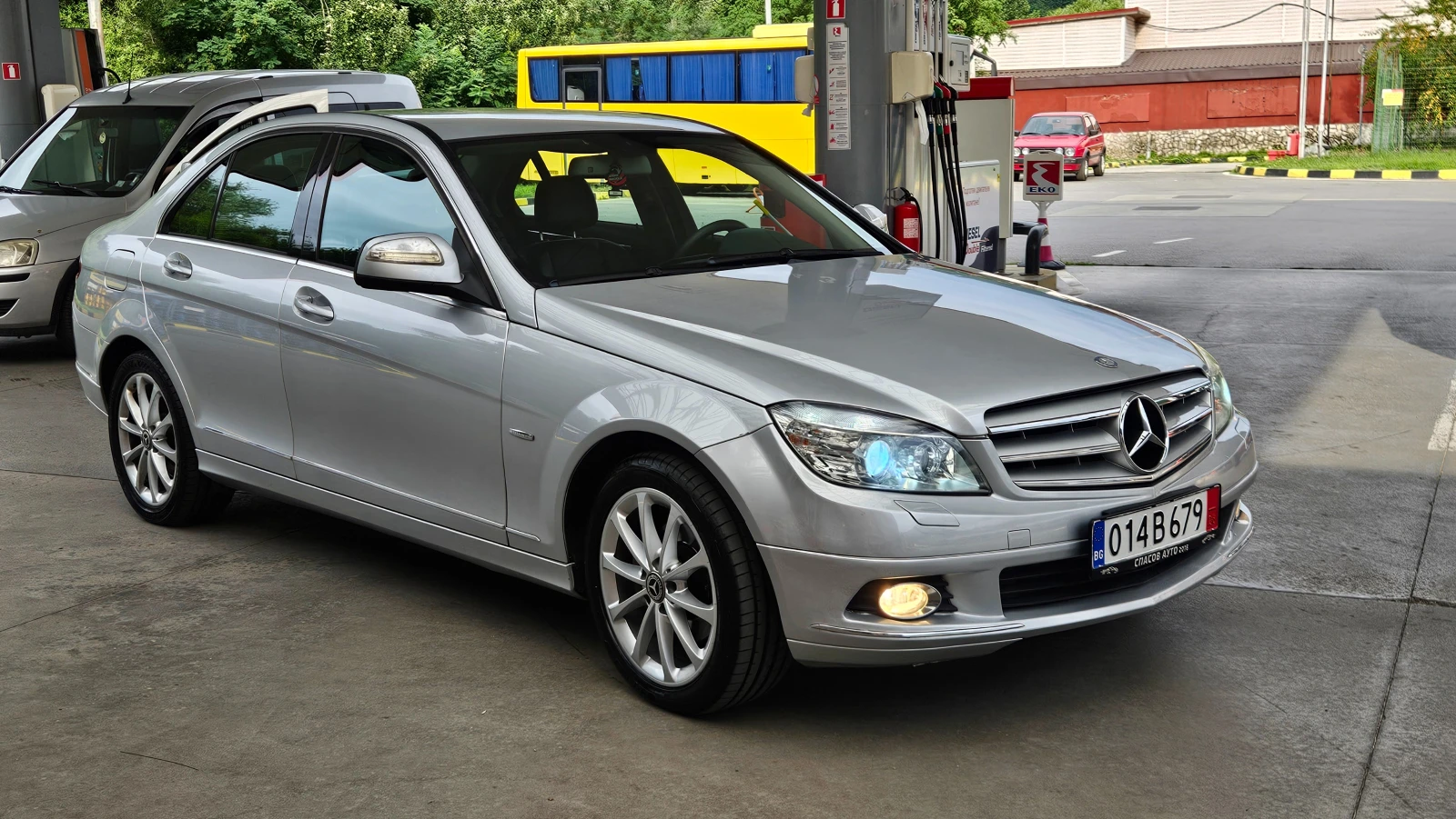 Mercedes-Benz C 220 2.2Cdi 646kod/KOJA/NAVIG/ TOP, снимка 8 - Автомобили и джипове - 55409693
