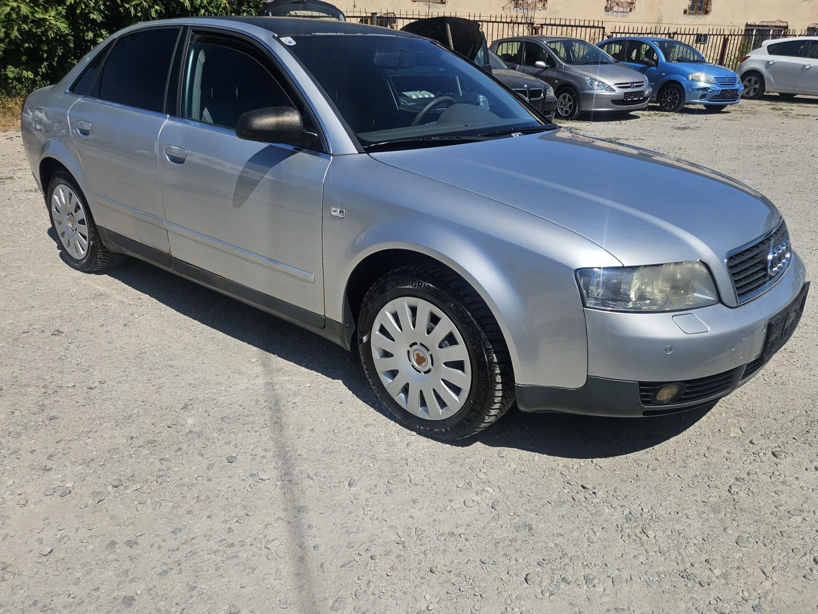 Audi A4 2.5 TDI 180ps* Ръчка, снимка 2 - Автомобили и джипове - 55689760