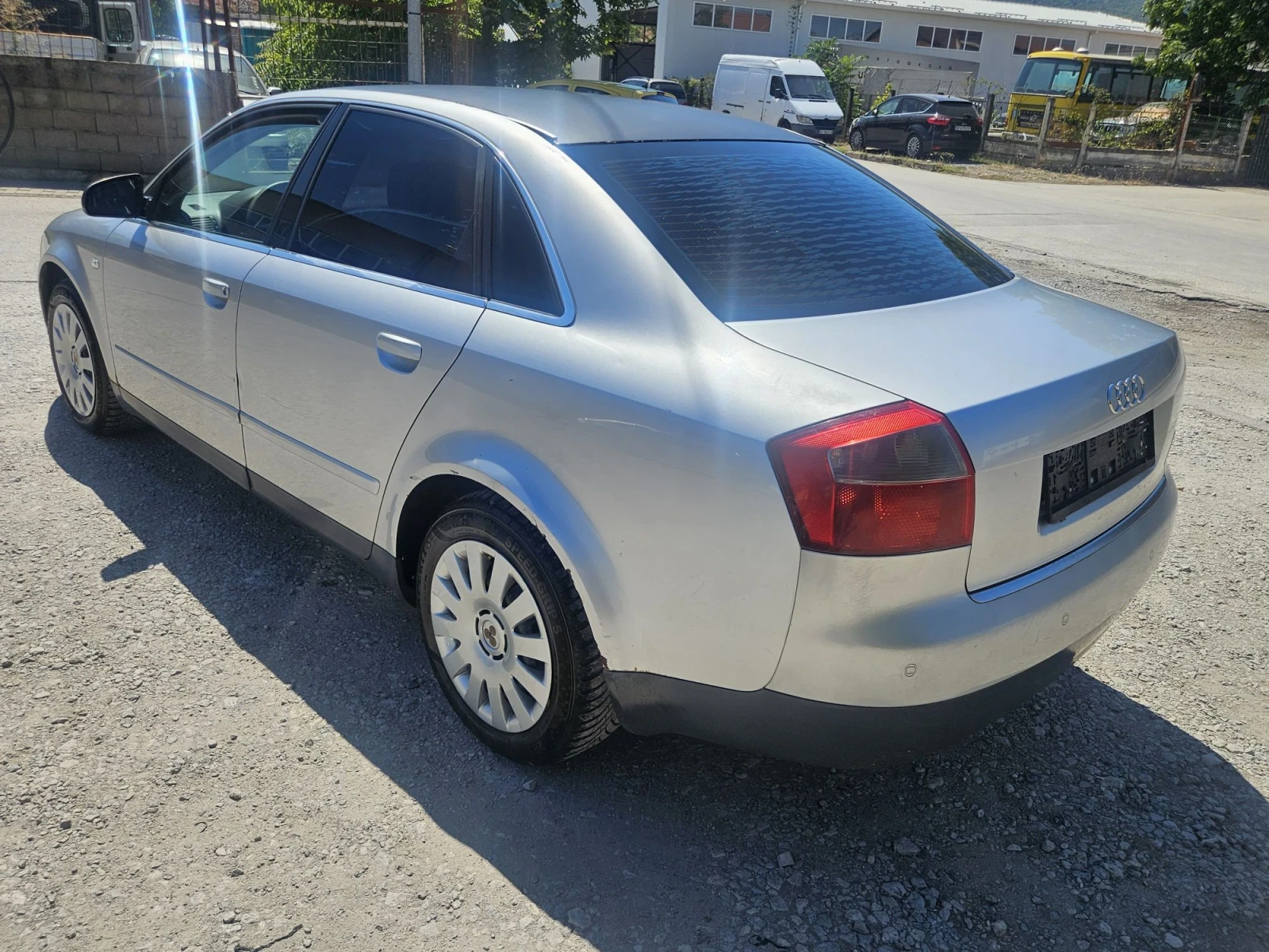 Audi A4 2.5 TDI 180ps* Ръчка, снимка 4 - Автомобили и джипове - 55689760