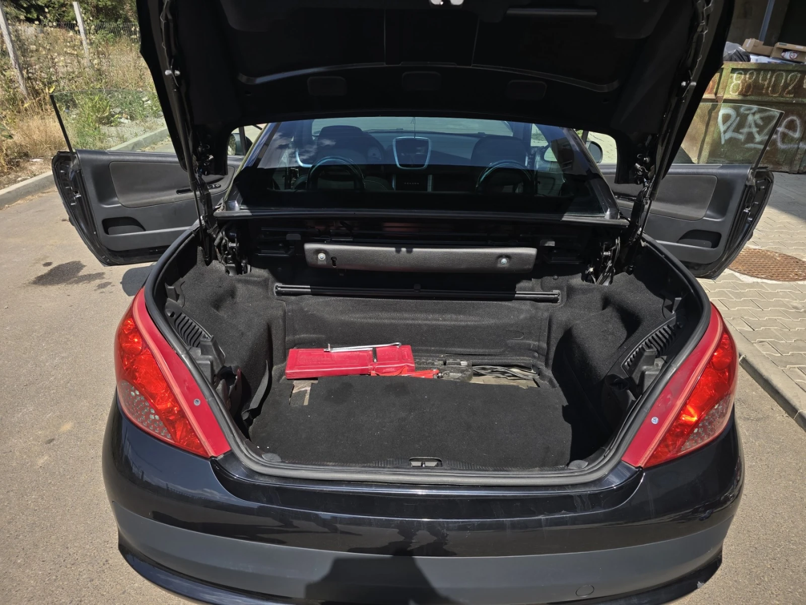 Peugeot 207 cc, снимка 5 - Автомобили и джипове - 55710326