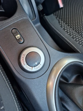 Nissan Qashqai 2, 0 TDI 4x4, снимка 13