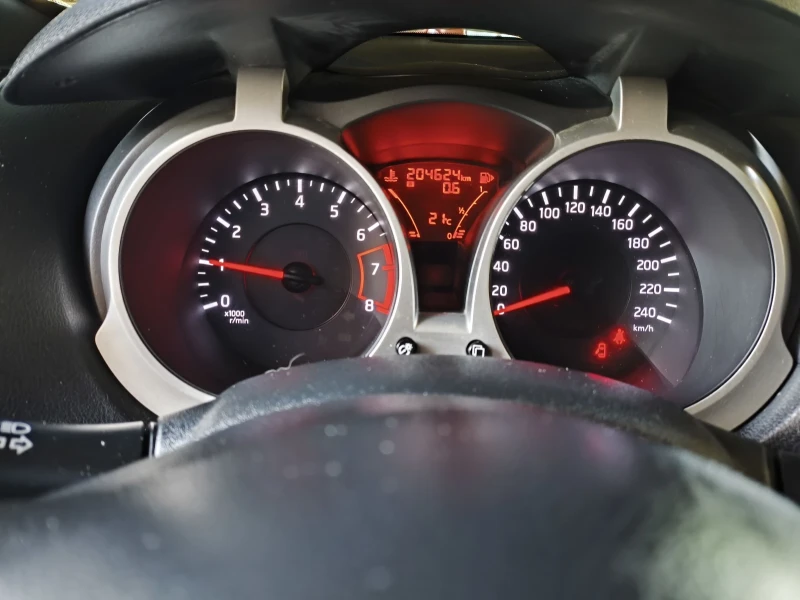 Nissan Juke 1.6i GAZ BRC, снимка 15 - Автомобили и джипове - 51403048