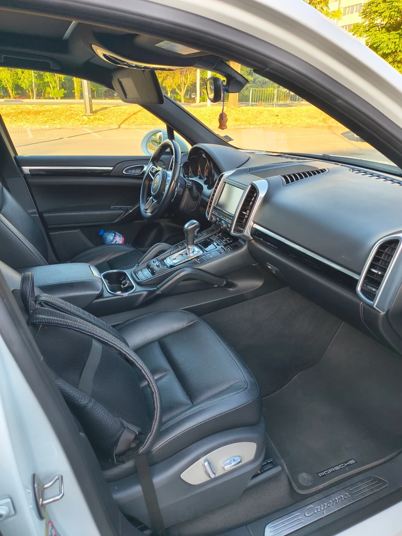 Porsche Cayenne, снимка 8 - Автомобили и джипове - 52097522