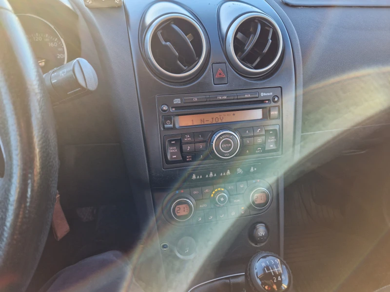 Nissan Qashqai 2, 0 TDI 4x4, снимка 6 - Автомобили и джипове - 52507902