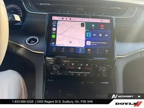 Jeep Grand cherokee Limited 4x4* 3.6 Pentastar* Панорама* Carplay, снимка 13 - Автомобили и джипове - 55600585