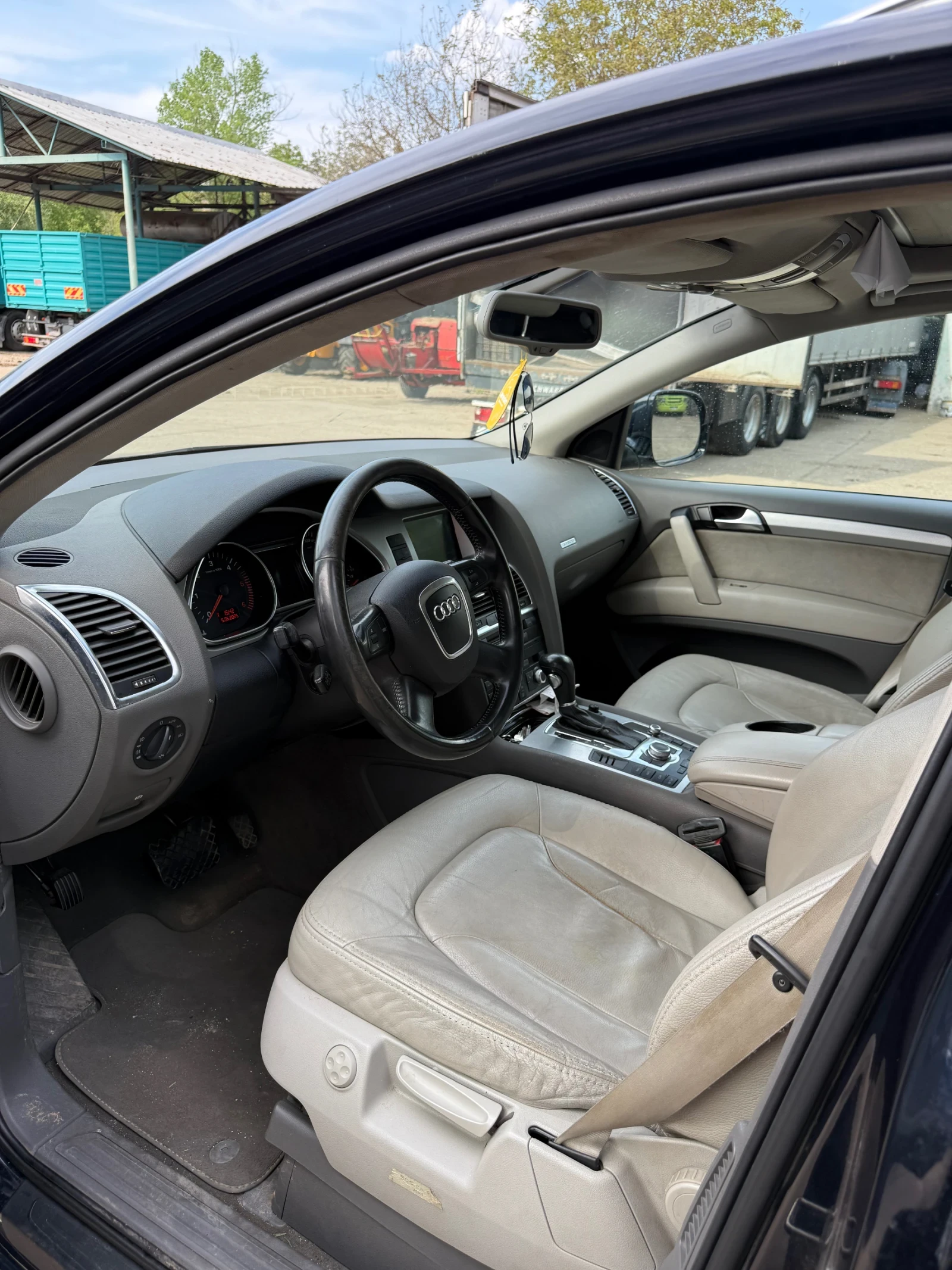 Audi Q7 Ауди Q7.. Обслужен.. 7места 3.0D възглавници - изображение 8