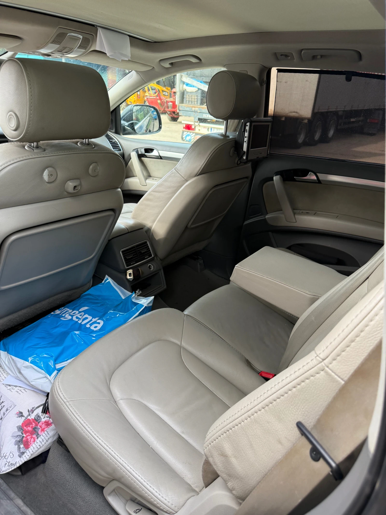 Audi Q7 Ауди Q7.. Обслужен.. 7места 3.0D възглавници - изображение 9