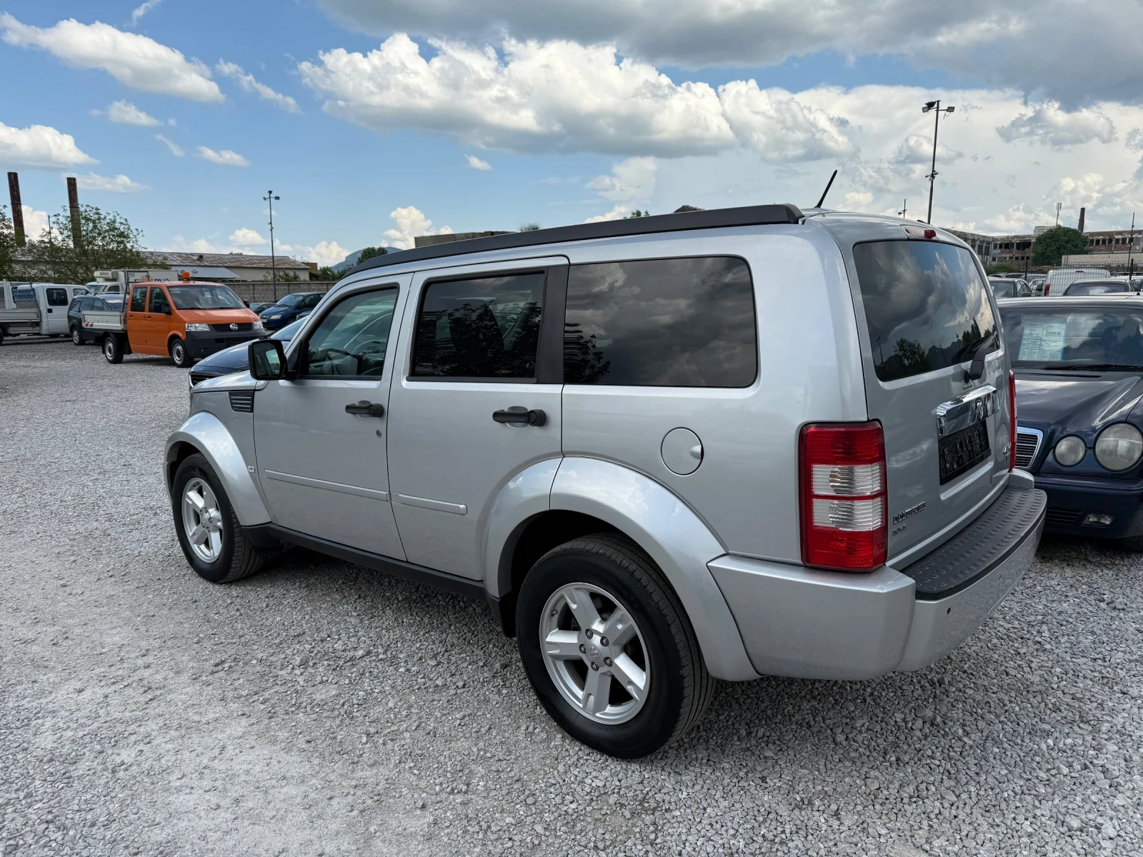 Dodge Nitro 2.8 CRD ИТАЛИЯ - изображение 8