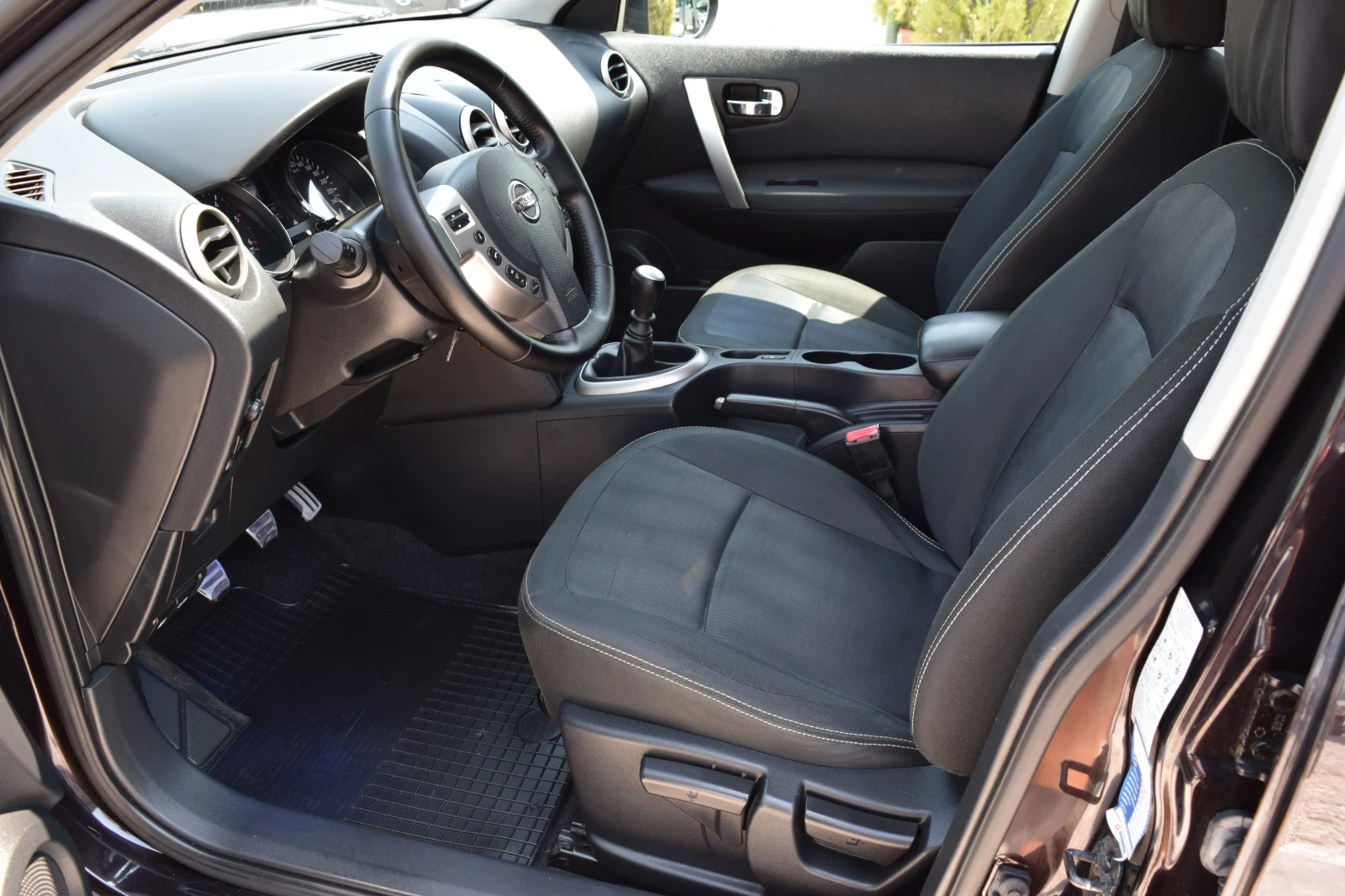 Nissan Qashqai 1.5dci* 110kc* Euro5* Панорама* Нави* Камера - изображение 10