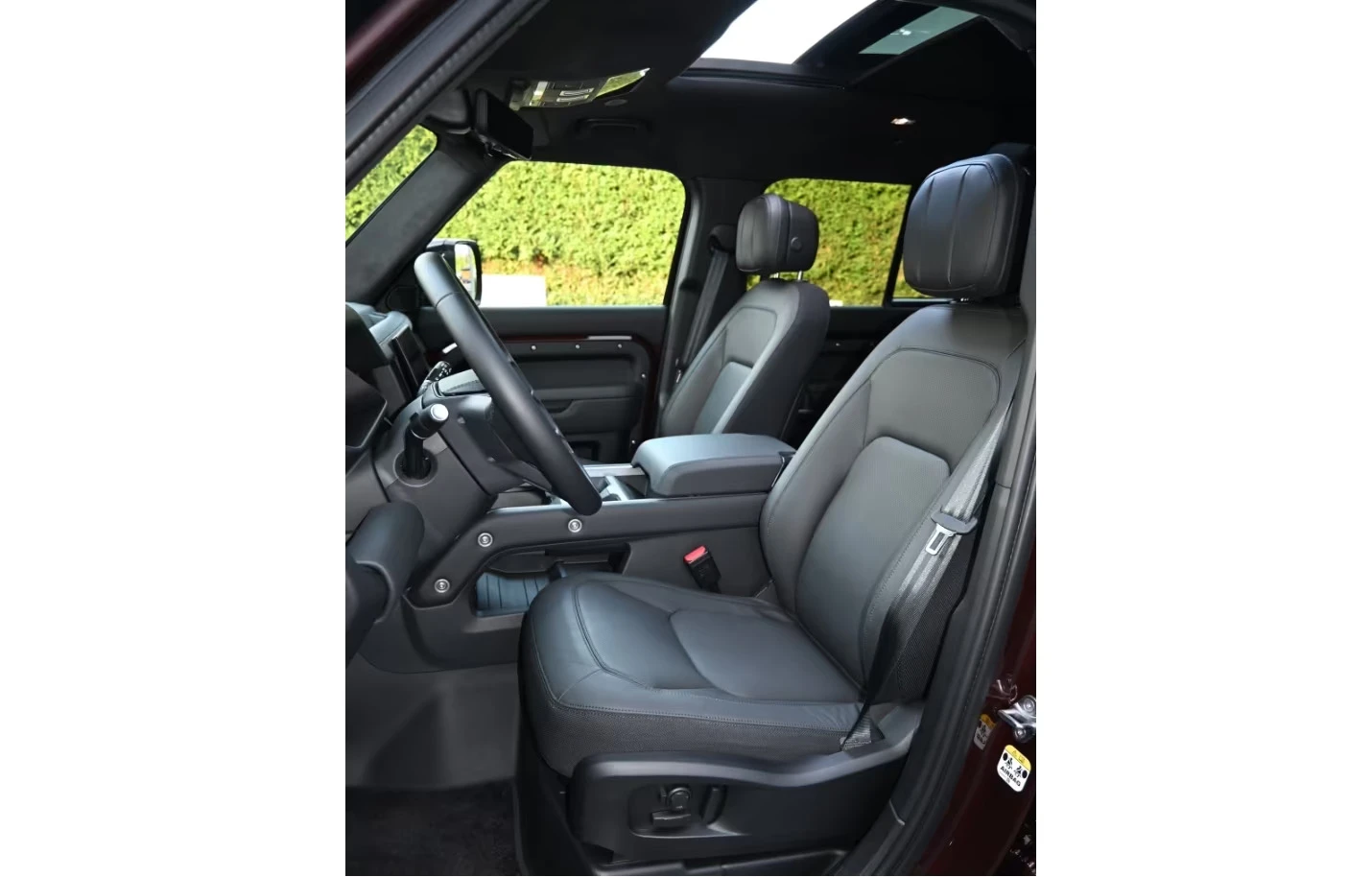 Land Rover Defender 110 D300 Sedona Edition - изображение 7