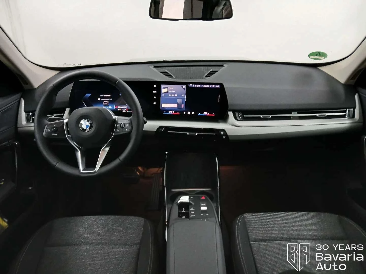 BMW X1 18d sDrive Steptronic - изображение 6