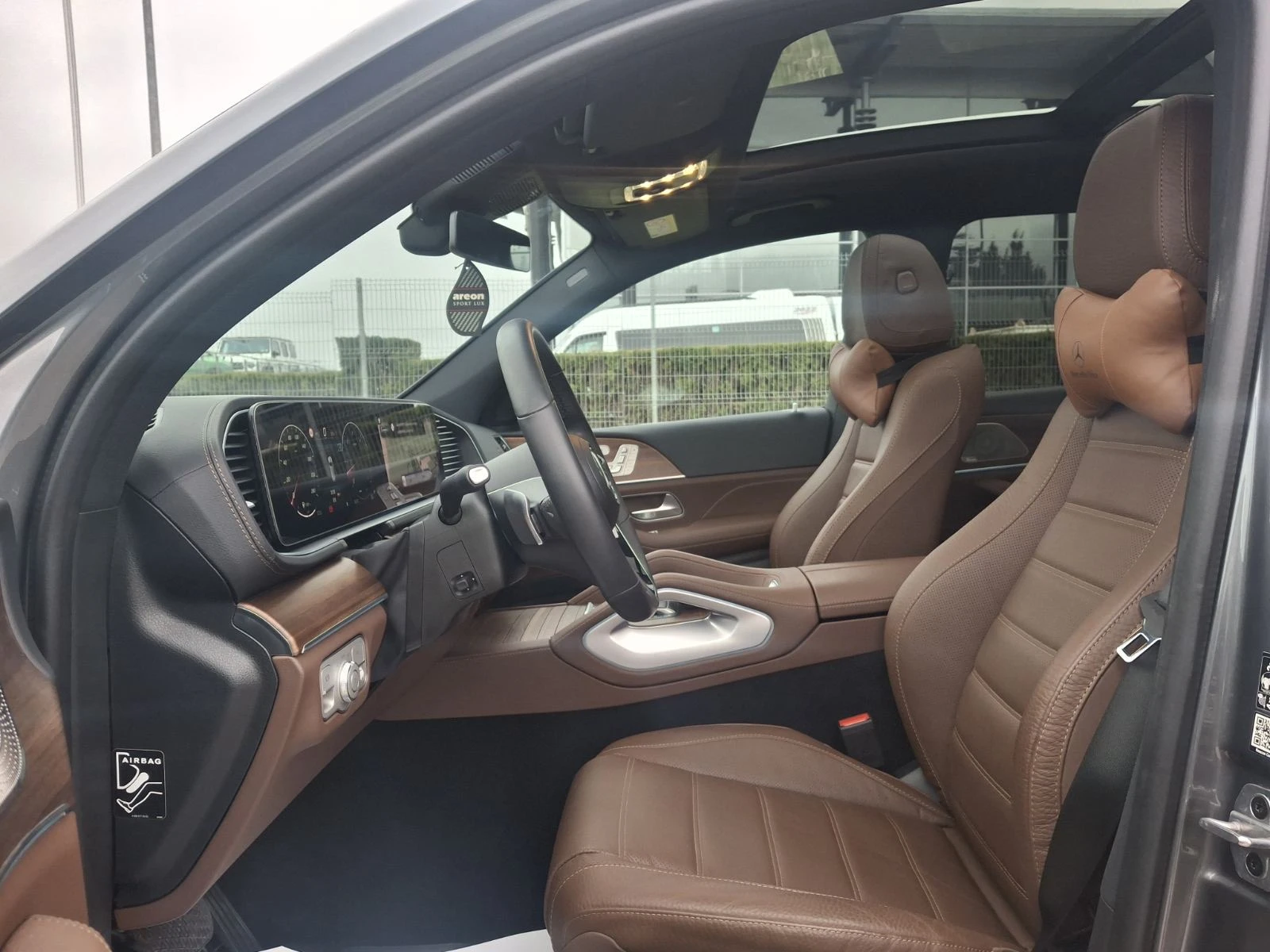 Mercedes-Benz GLS 350 d 4MATIC, снимка 12 - Автомобили и джипове - 54028405