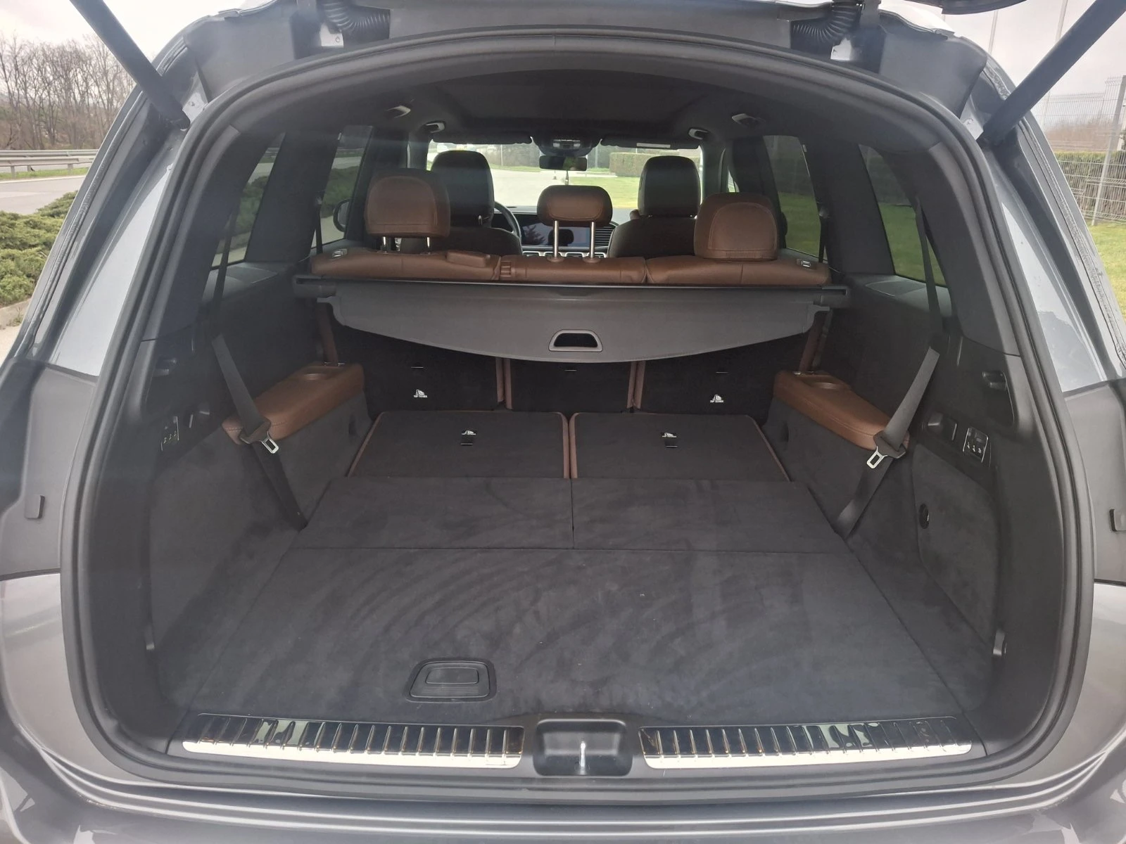 Mercedes-Benz GLS 350 d 4MATIC, снимка 9 - Автомобили и джипове - 54028405