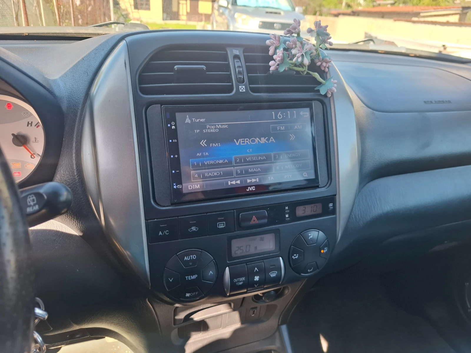 Toyota Rav4, снимка 6 - Автомобили и джипове - 54356042