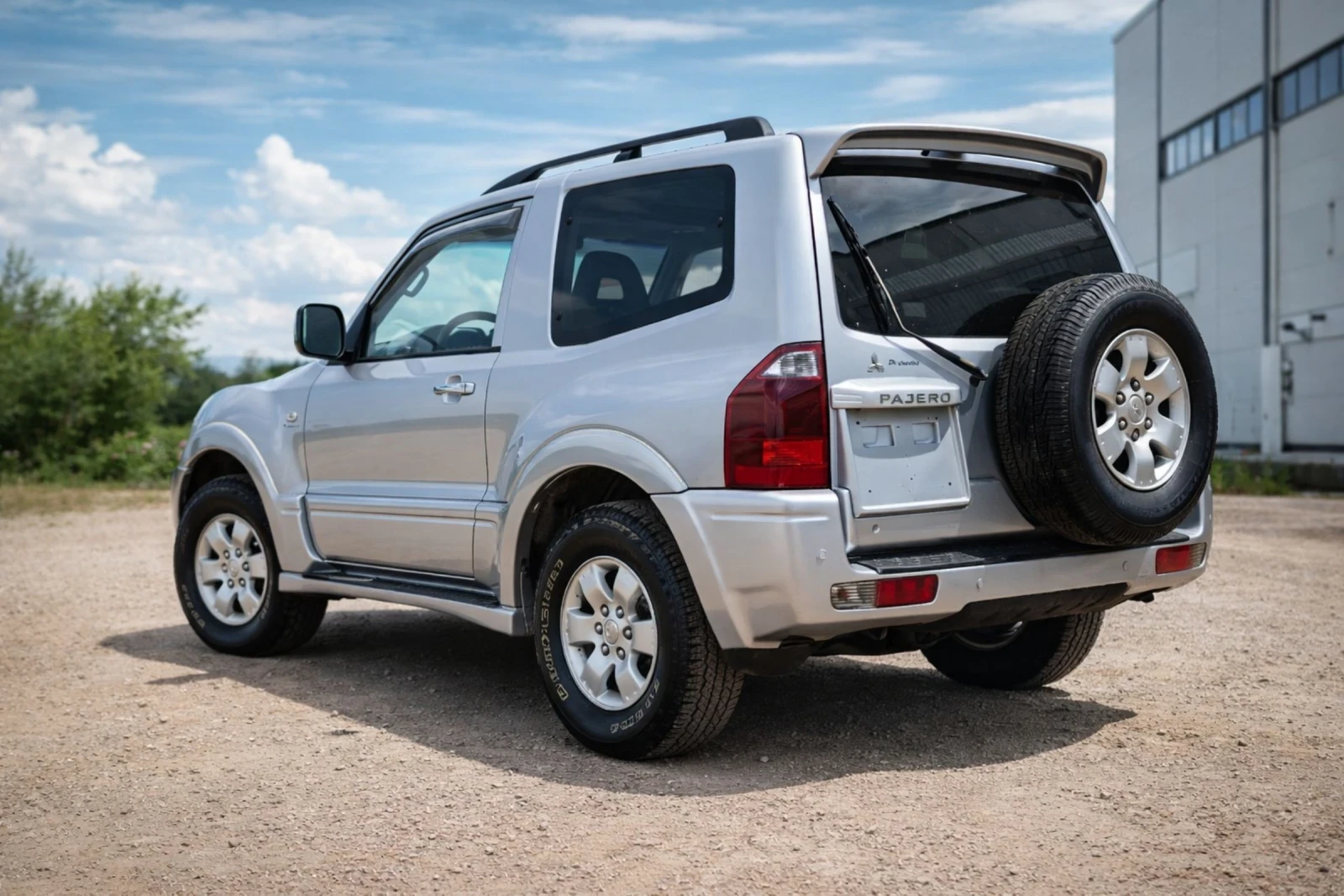 Mitsubishi Pajero Italia, снимка 2 - Автомобили и джипове - 54658807