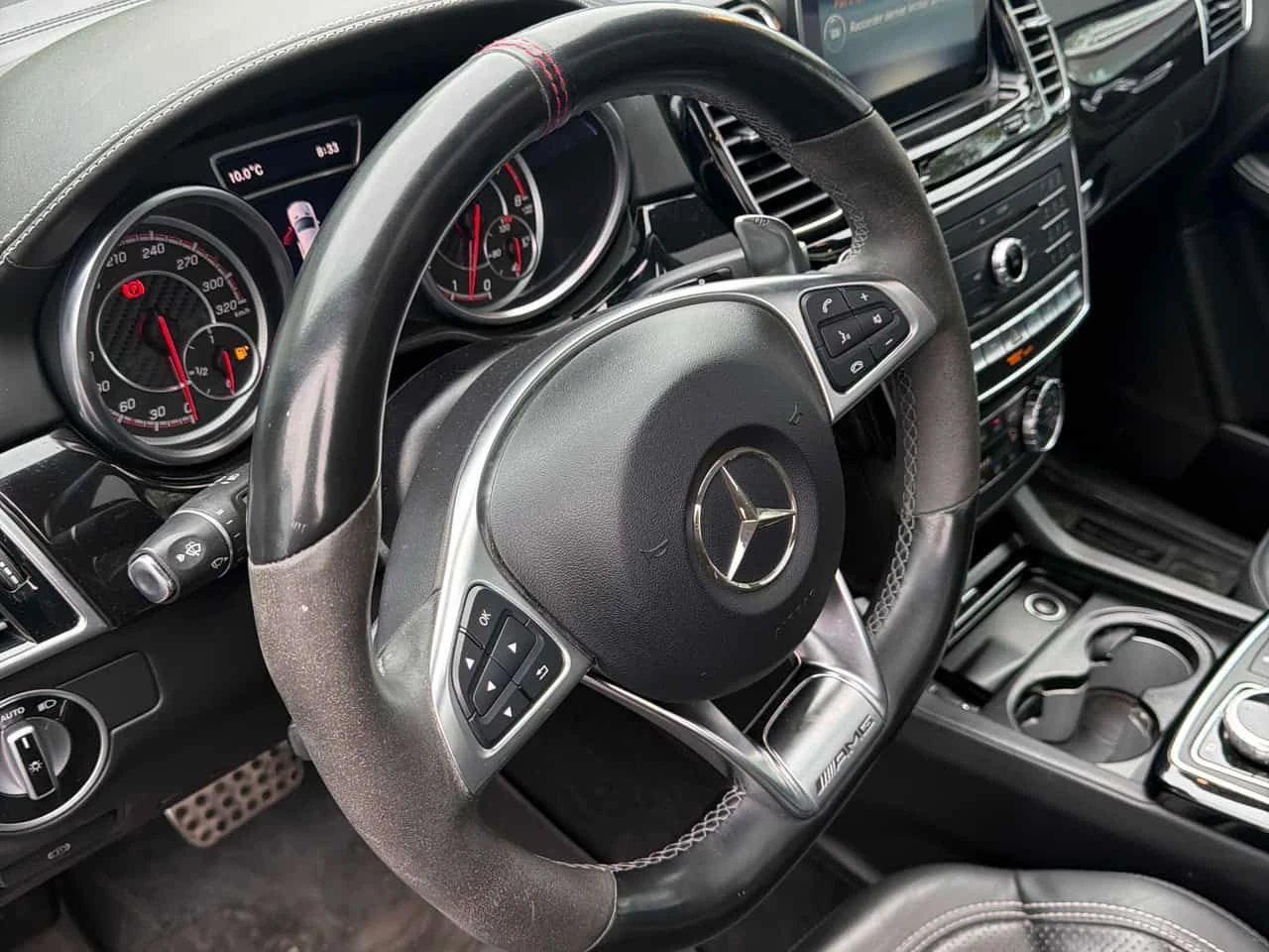 Mercedes-Benz GLE * AMG 63 S * АВТОКРЕДИТ БЕЗ ПЪРВОНАЧАЛНА ВНОСКА* , снимка 12 - Автомобили и джипове - 54717355