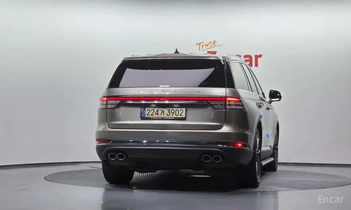 Lincoln Aviator 3.0 Bi-turbo Reserve Full, снимка 4 - Автомобили и джипове - 54903842