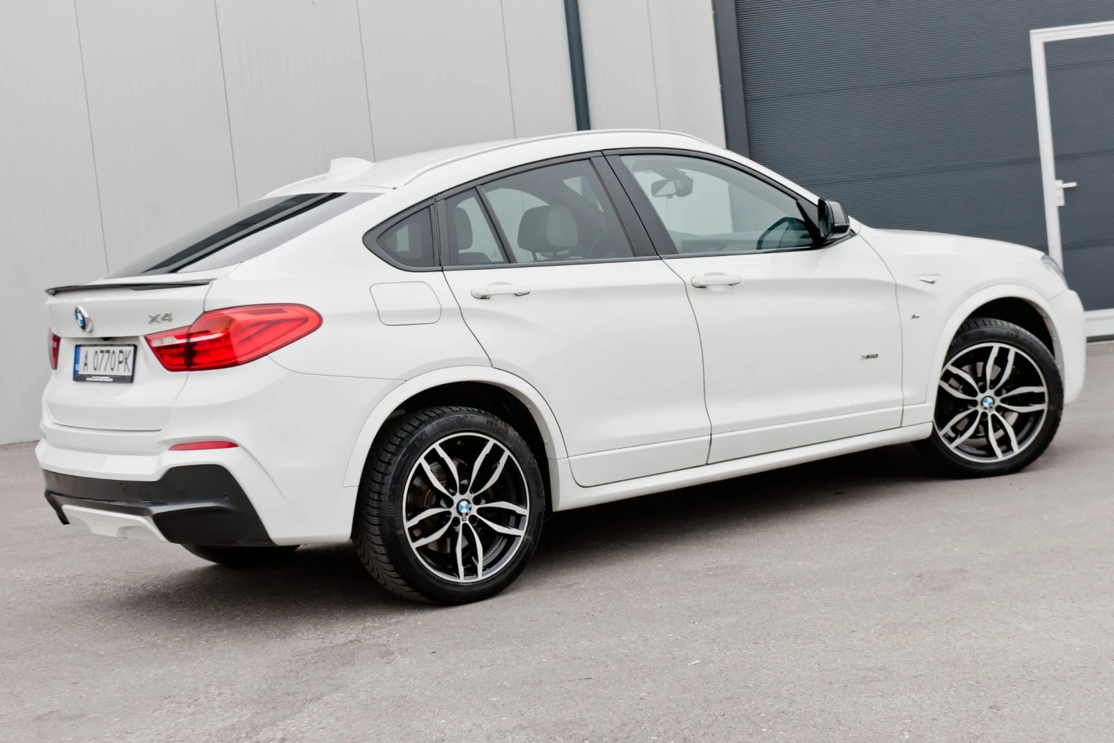 BMW X4 2.0 D, снимка 3 - Автомобили и джипове - 55381147