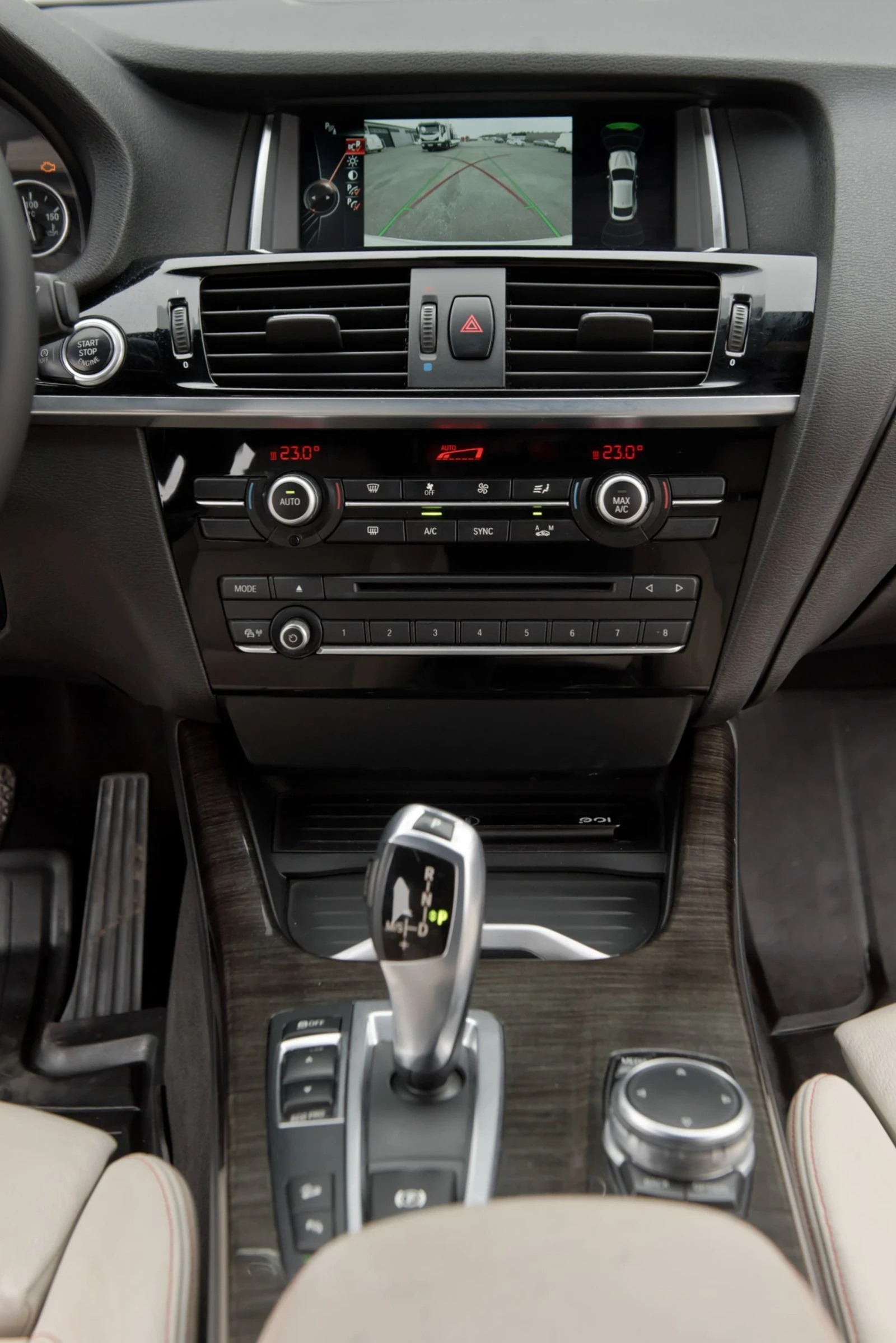 BMW X4 2.0 D, снимка 9 - Автомобили и джипове - 55381147