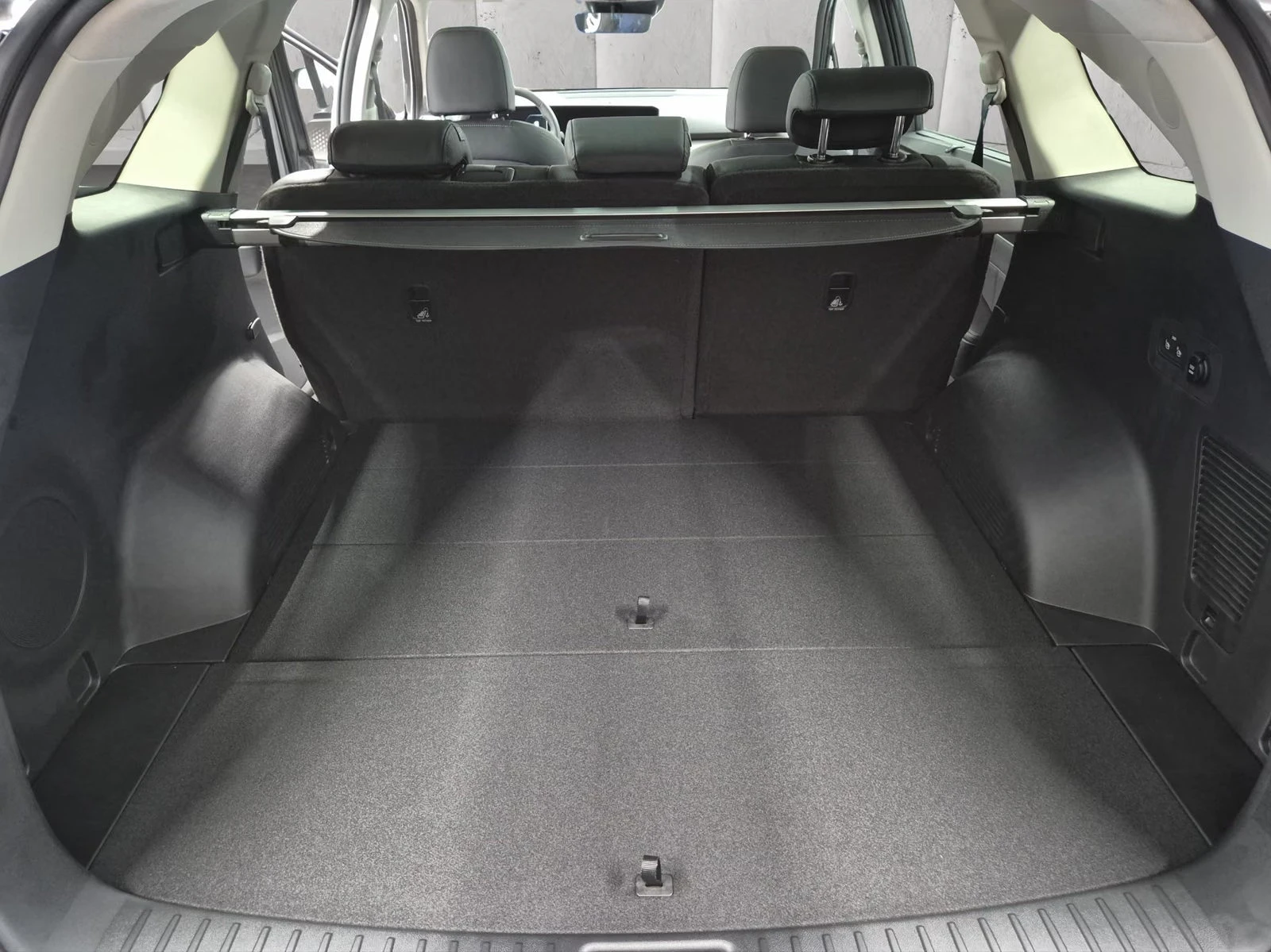 Kia Sorento PHEV/252HP/SPIRIT/AWD/360/PANO/MEMO/LED/604q, снимка 15 - Автомобили и джипове - 55691735