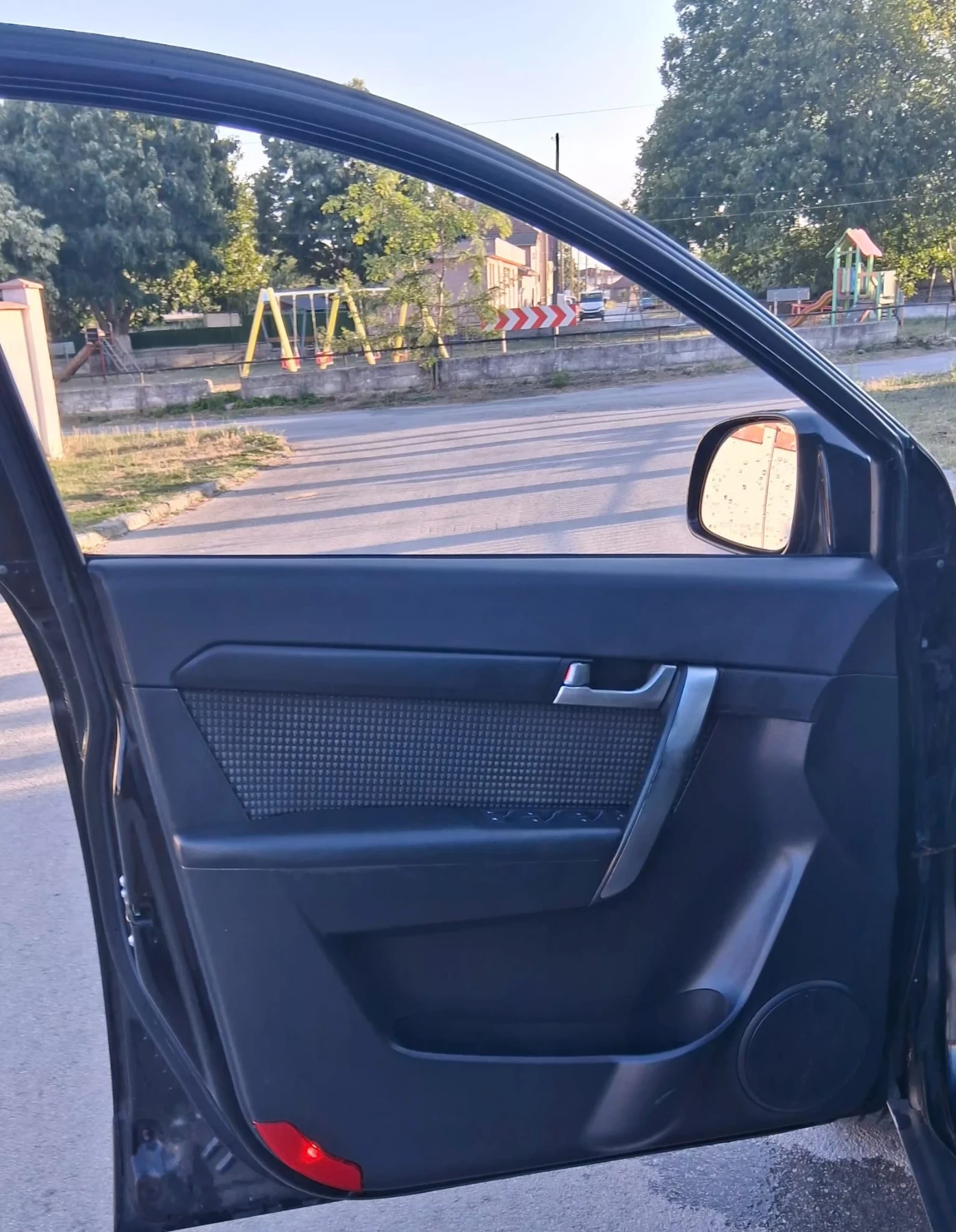 Chevrolet Captiva 2.4i 136K.C, снимка 6 - Автомобили и джипове - 55702531