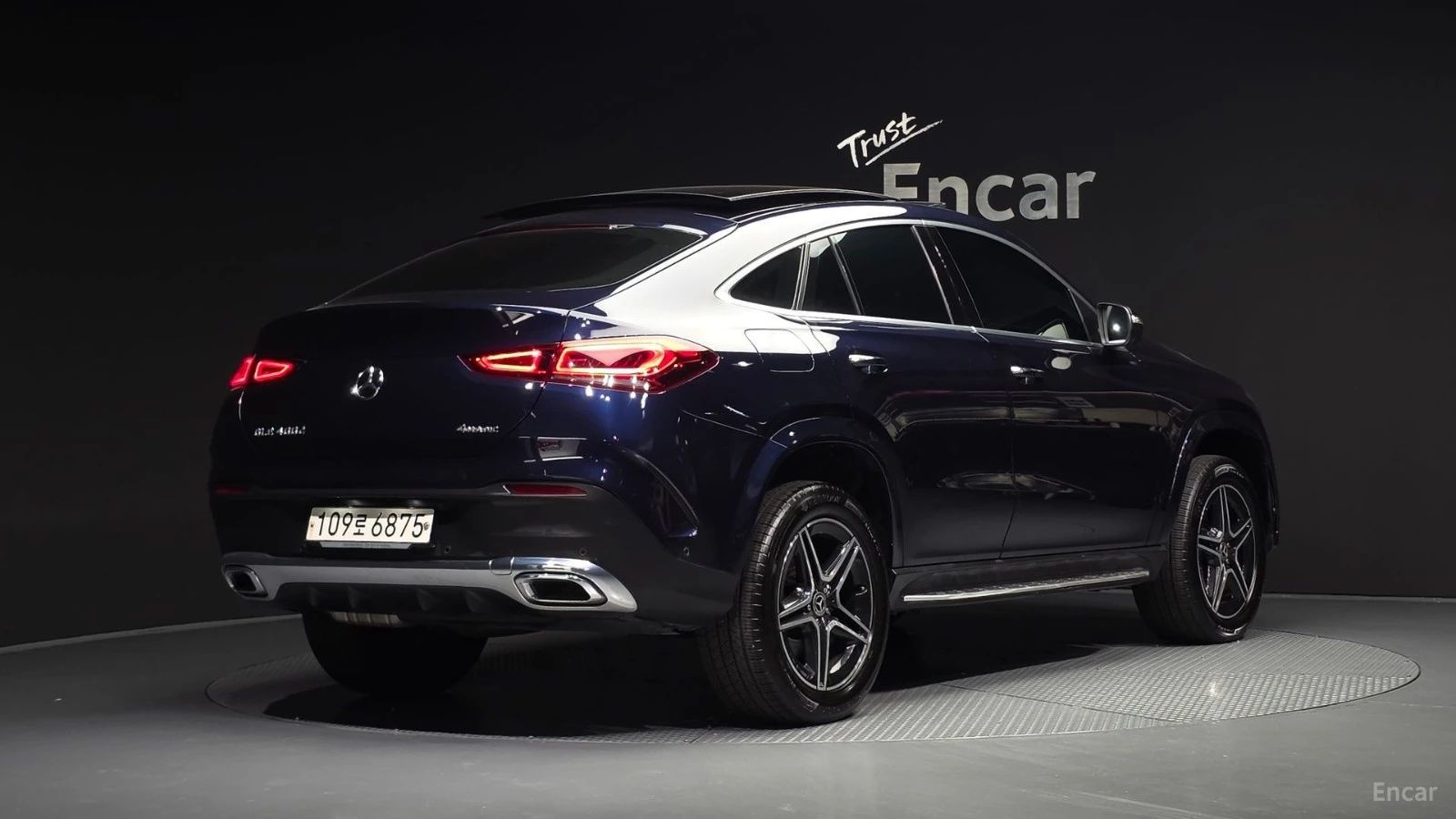 Mercedes-Benz GLE 400 AMG Line| AIR| DISTRO| ОБДУХ| 360| HUD| 3 AC| , снимка 2 - Автомобили и джипове - 56135702