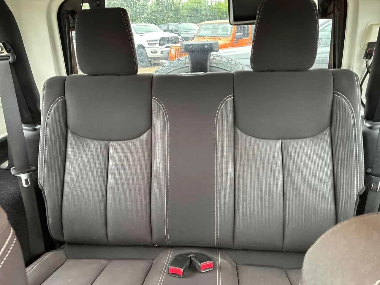 Jeep Wrangler * Sahara * АВТОКРЕДИТ * , снимка 11 - Автомобили и джипове - 56175254