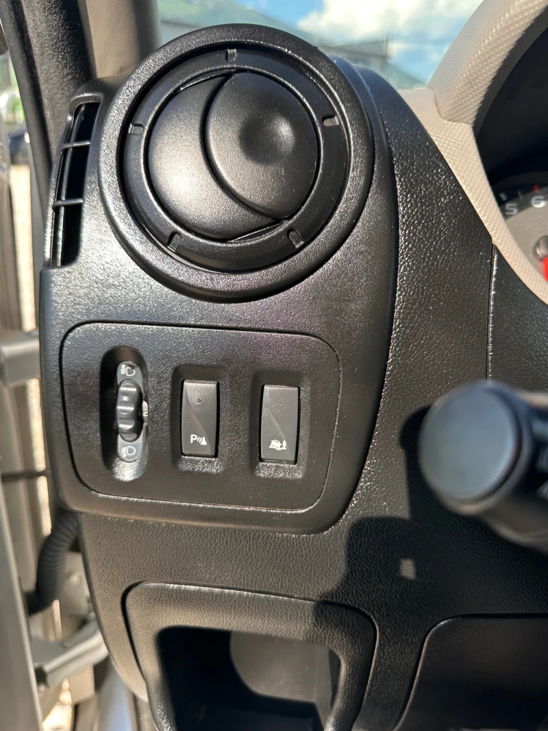 Renault Master 100к реални!Сервизна история!!!, снимка 13 - Бусове и автобуси - 50539500