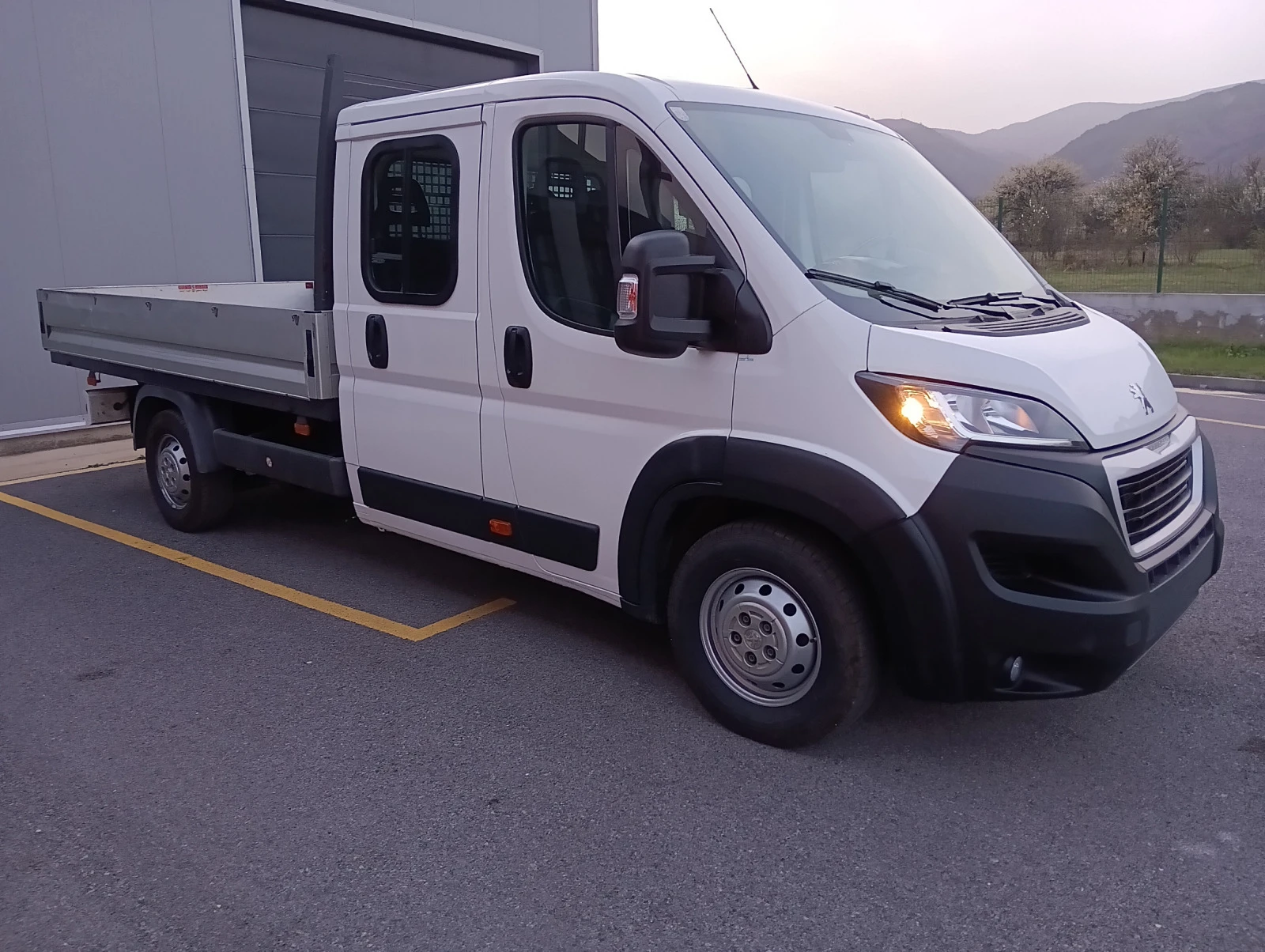 Peugeot Boxer 2.2 bluehdi регистриран - изображение 2