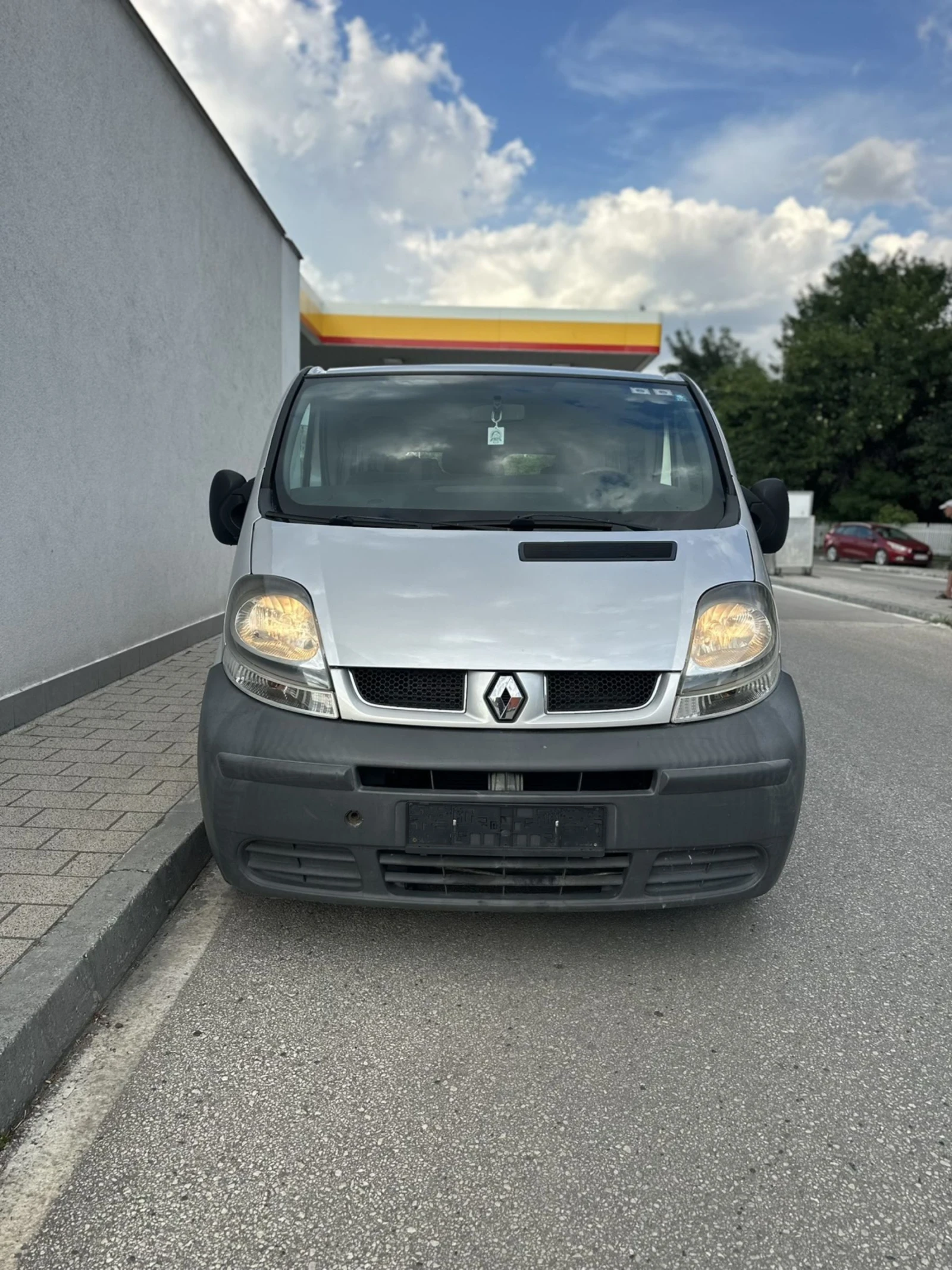 Renault Trafic 1.9 DCI 101к.с 8+ 1, снимка 3 - Бусове и автобуси - 55052364